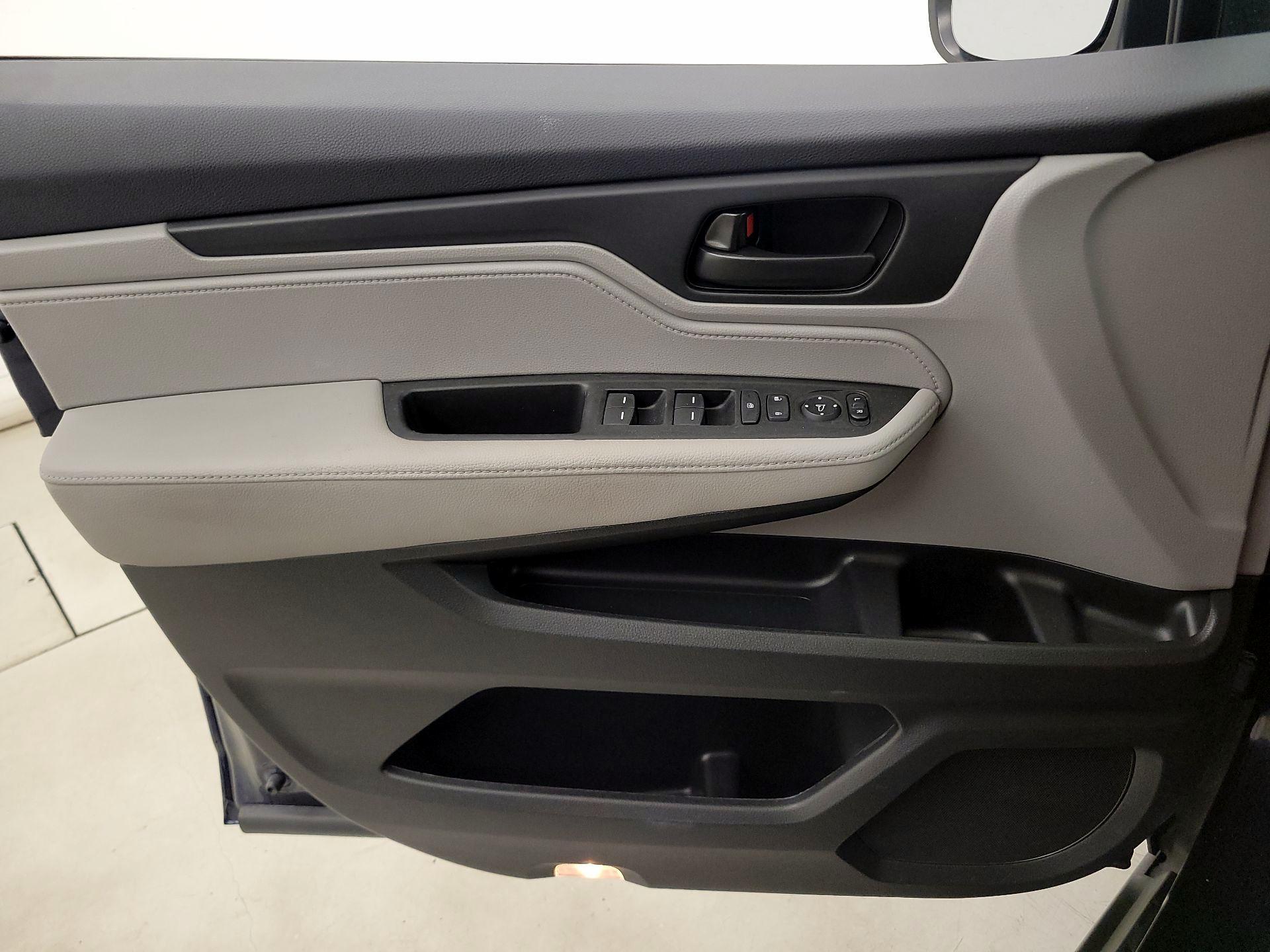 Thumbnail: 2022 Honda Odyssey - 12