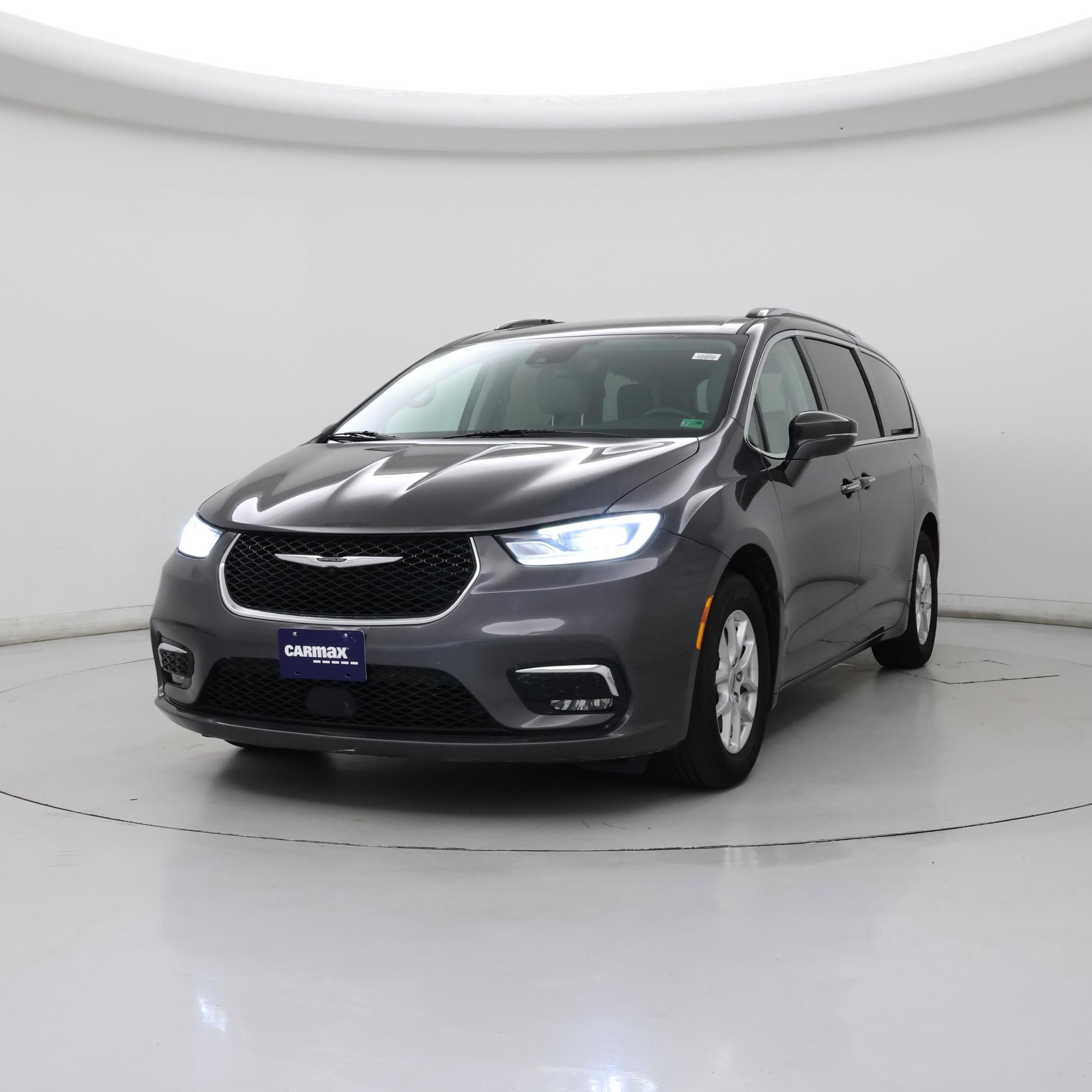 Thumbnail: 2021 Chrysler Pacifica - 4
