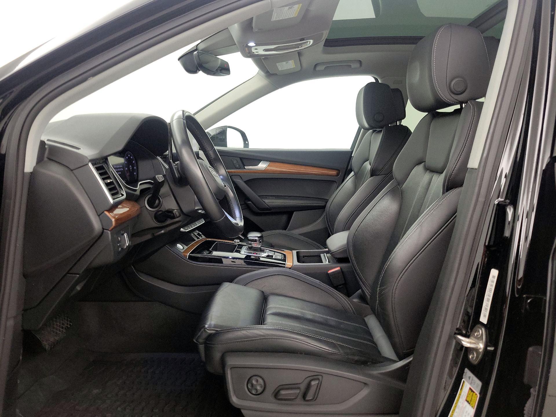 Thumbnail: 2021 Audi Q5 - 11