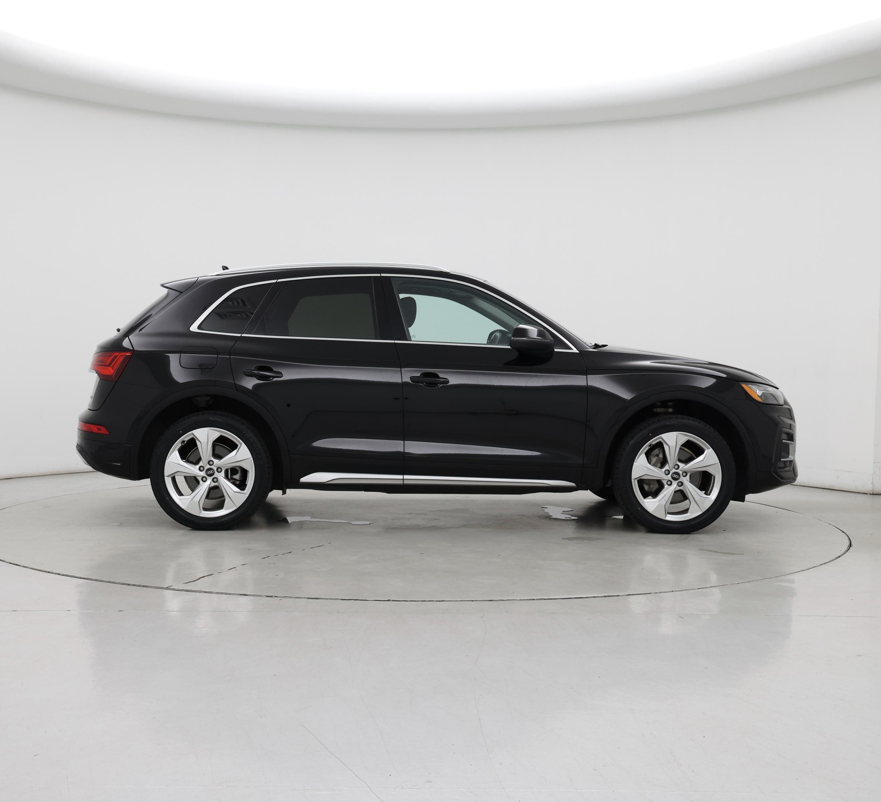 Thumbnail: 2021 Audi Q5 - 7