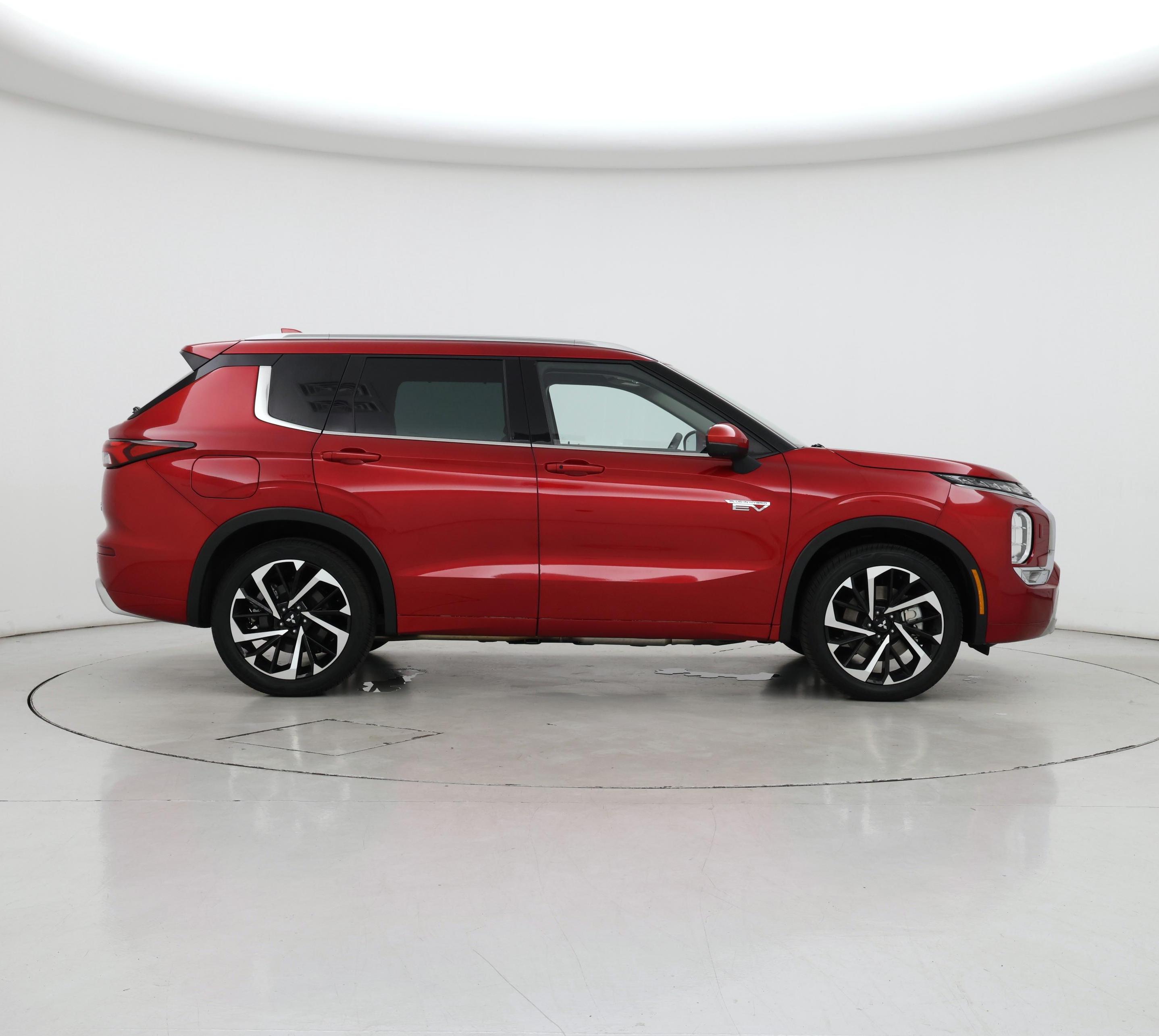 Thumbnail: 2023 Mitsubishi Outlander - 7