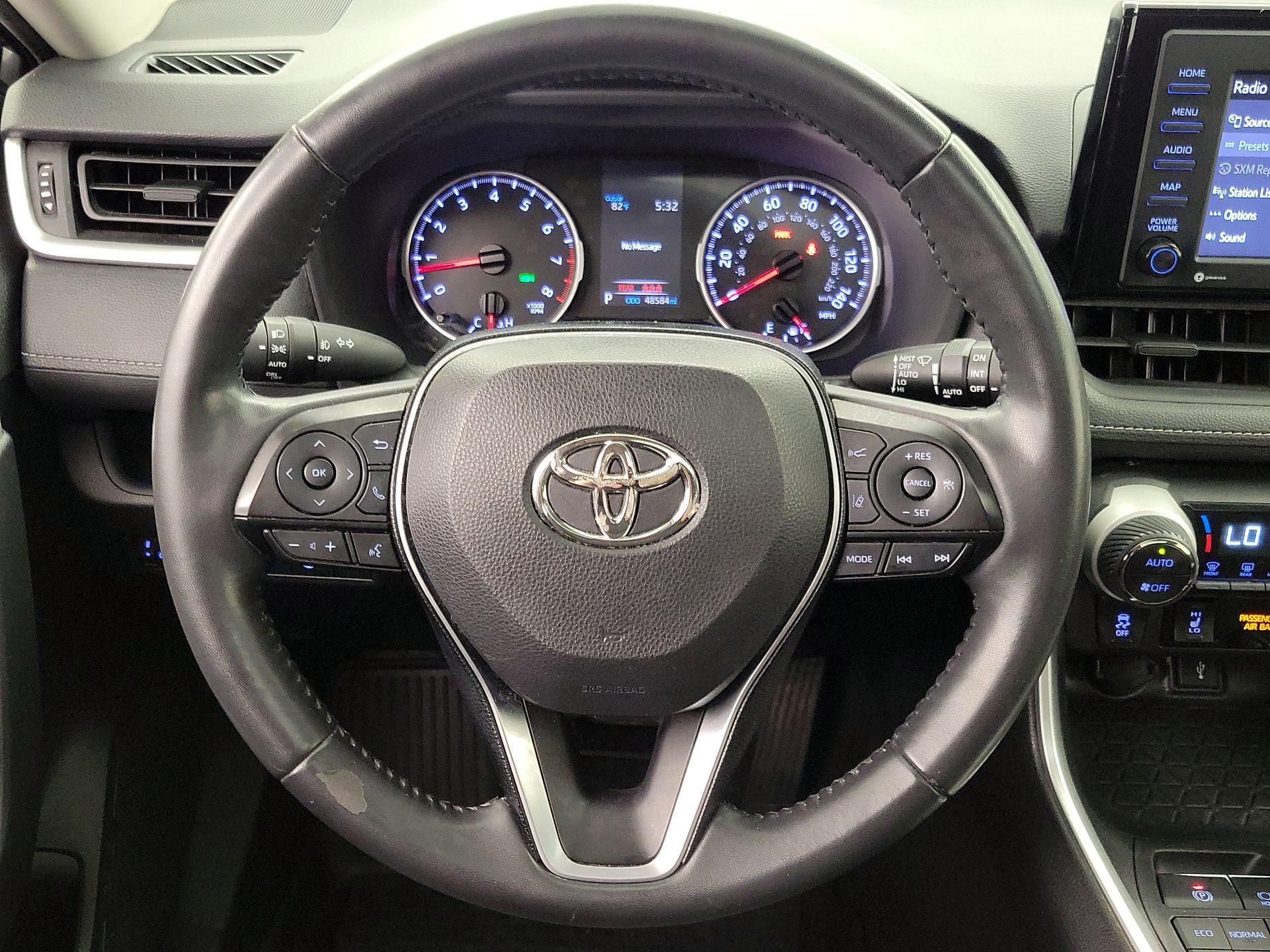 Thumbnail: 2020 Toyota RAV4 - 10