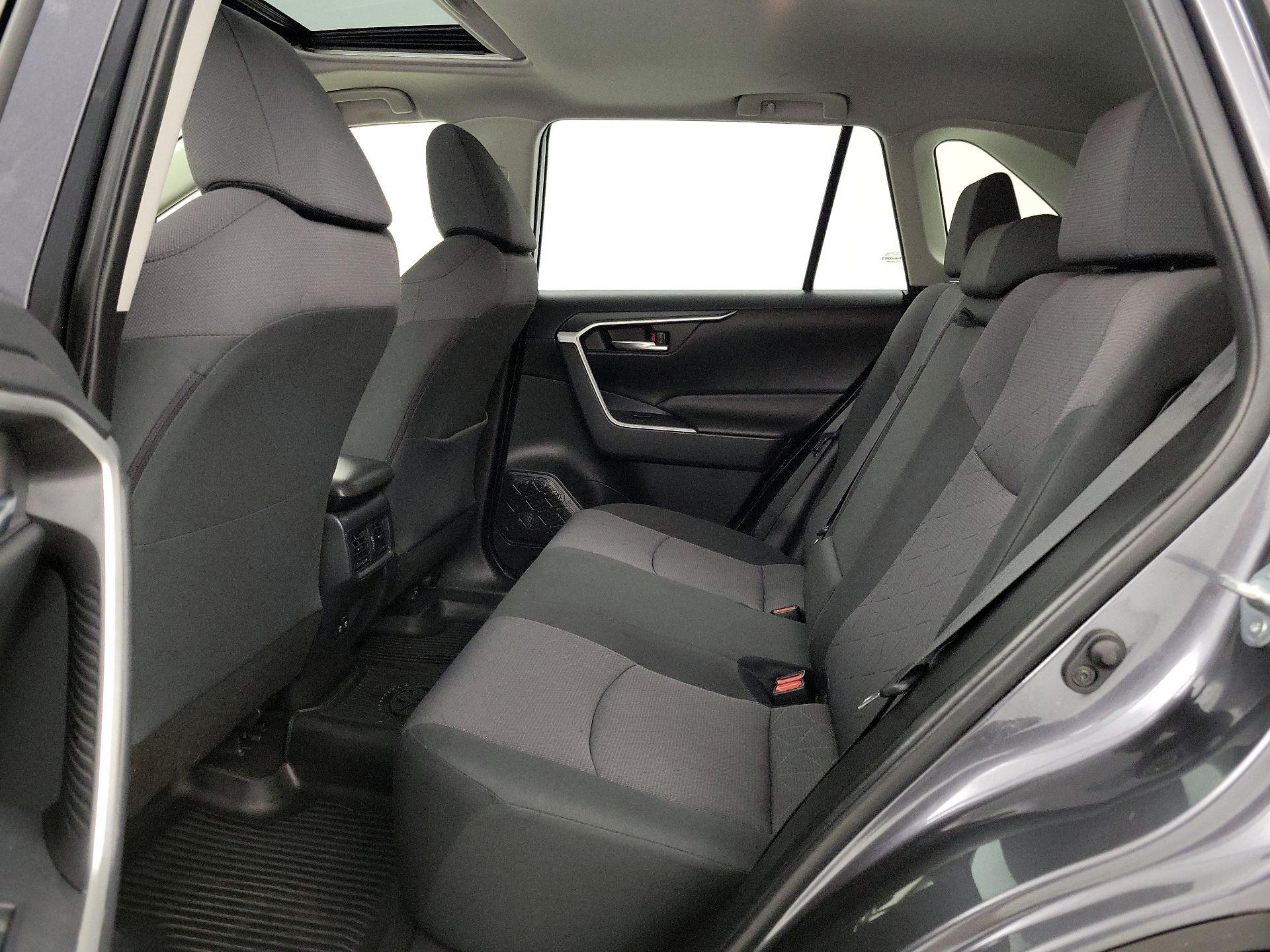 Thumbnail: 2020 Toyota RAV4 - 20