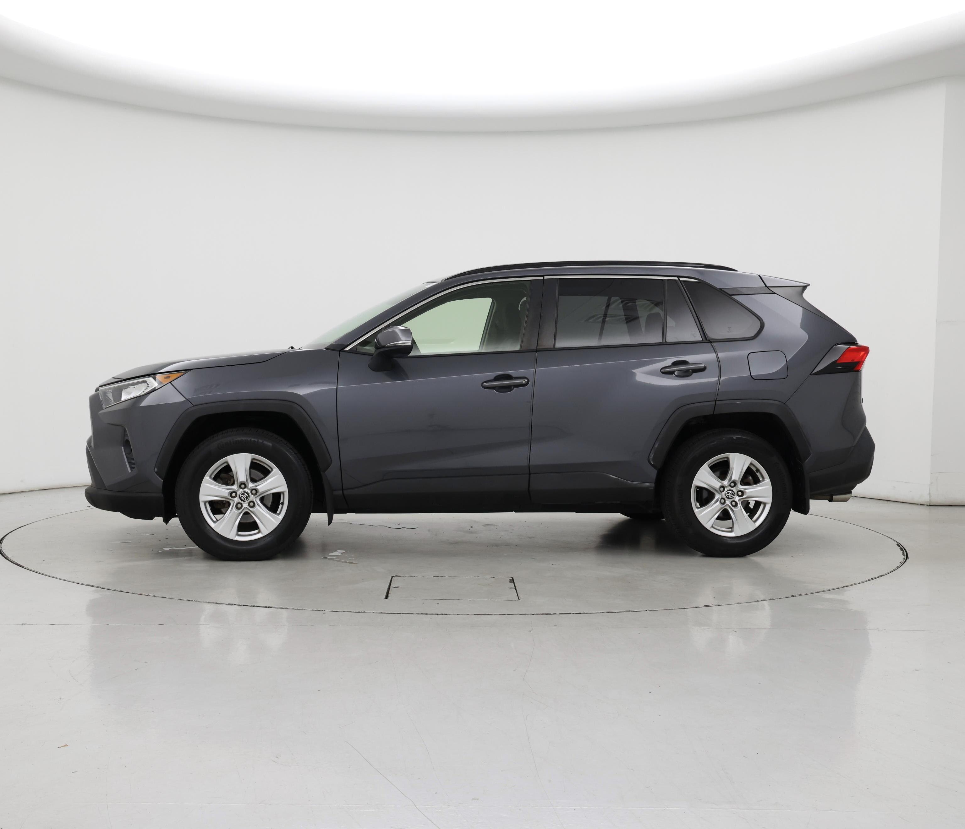 Thumbnail: 2020 Toyota RAV4 - 3