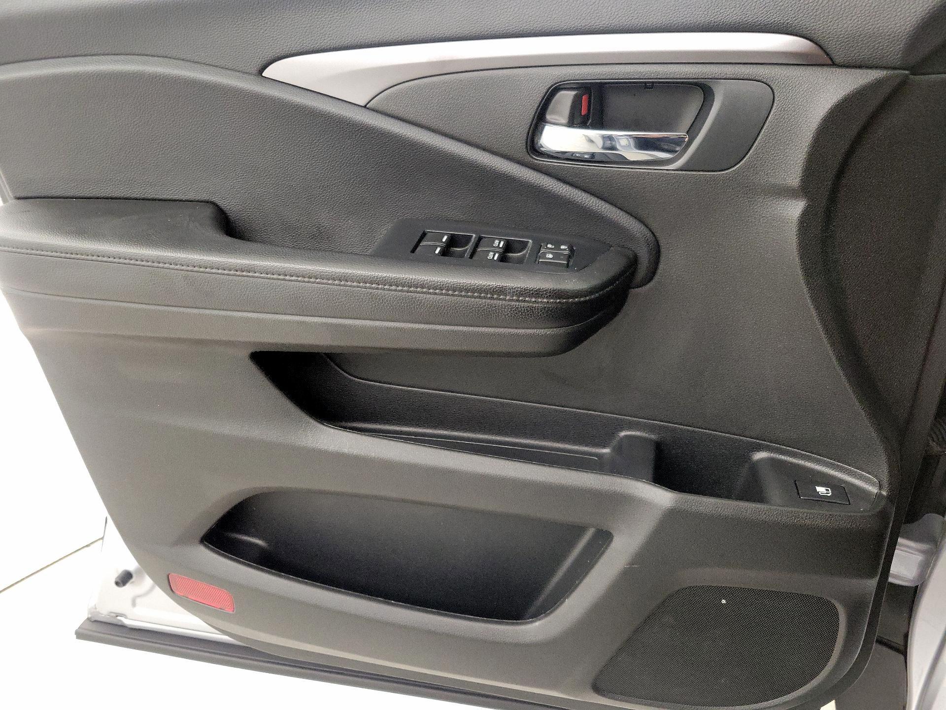 Thumbnail: 2022 Honda Pilot - 12