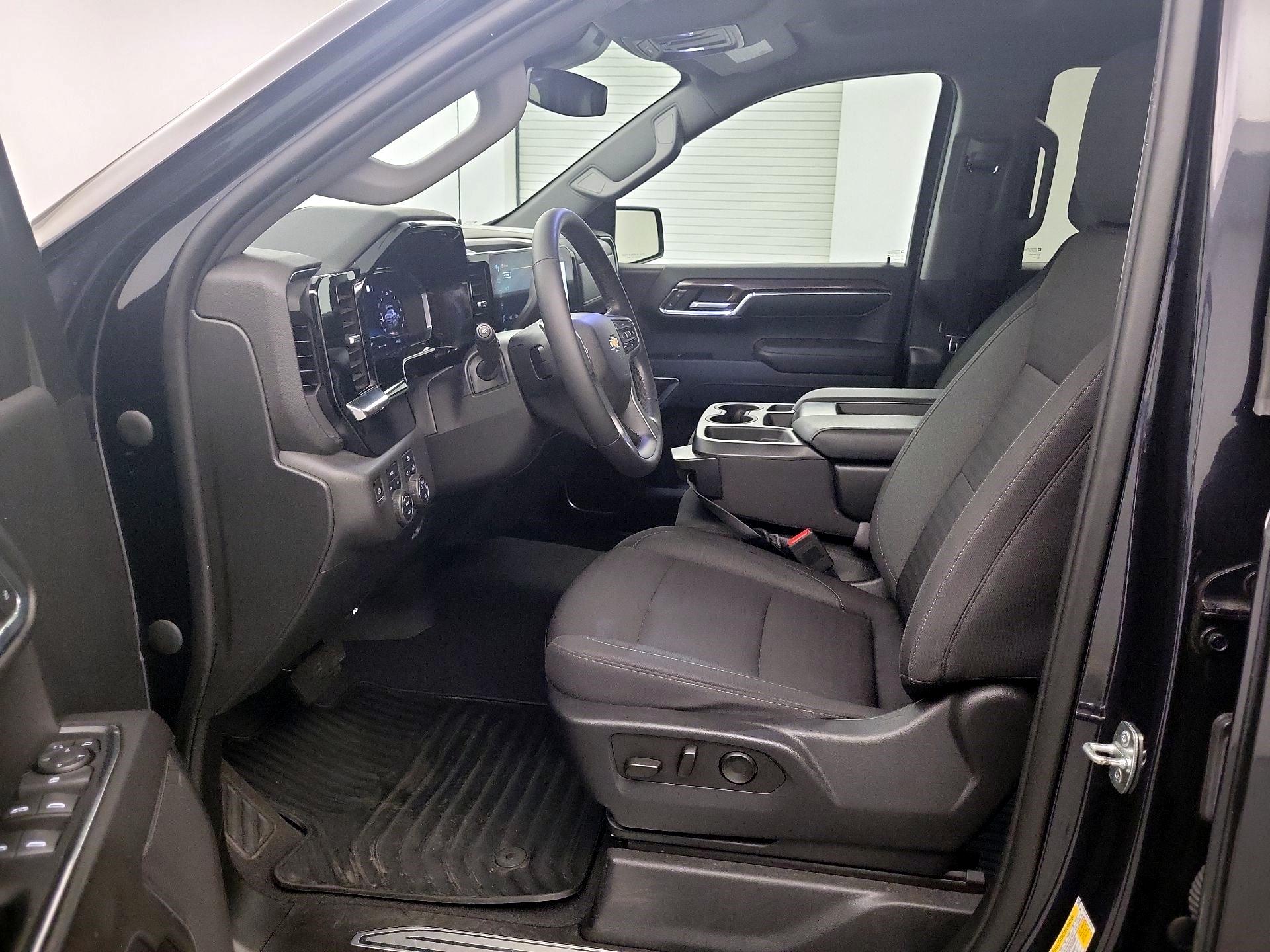 Thumbnail: 2023 Chevrolet Silverado 1500 - 9