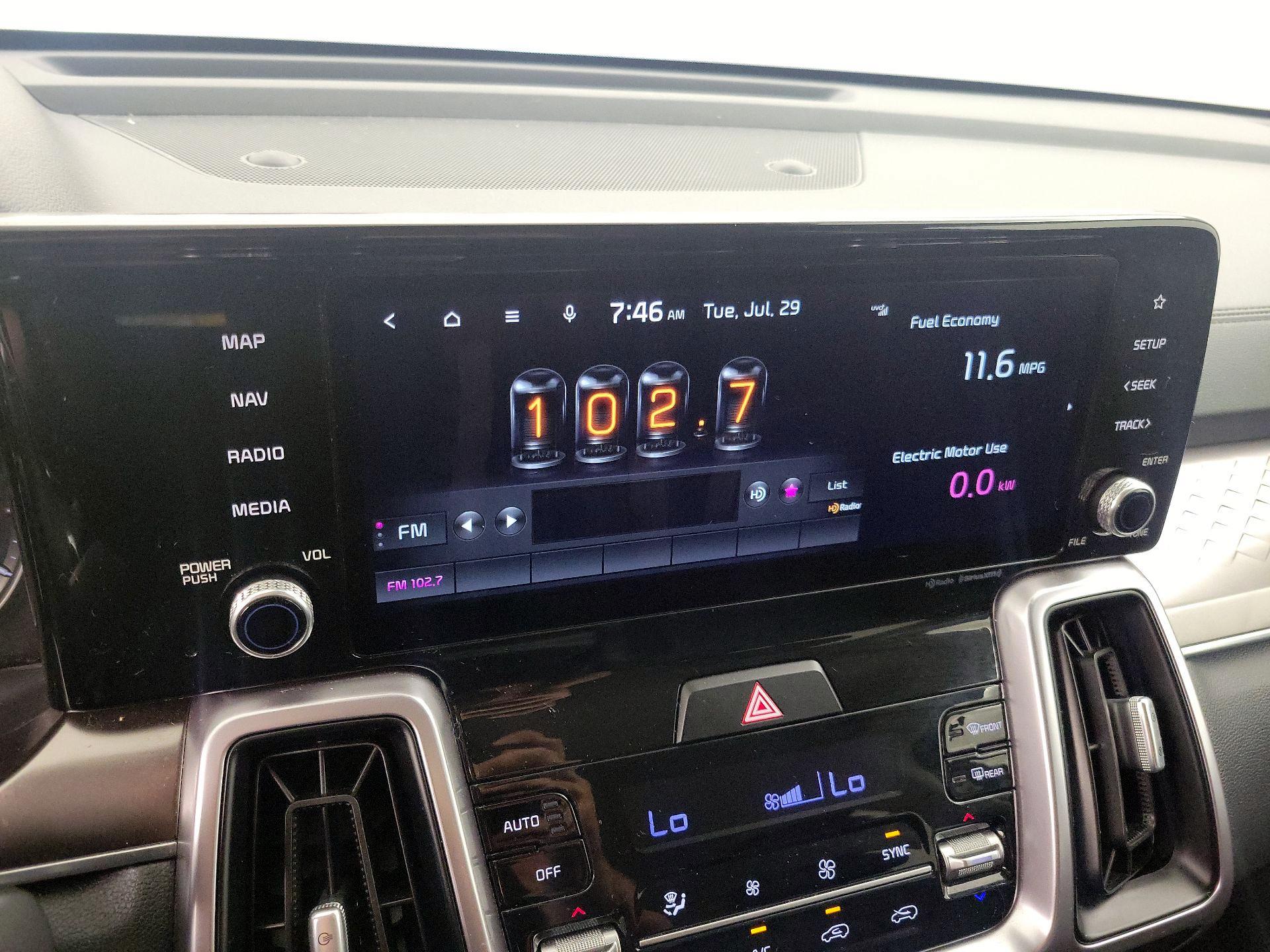 Thumbnail: 2022 Kia Sorento - 16