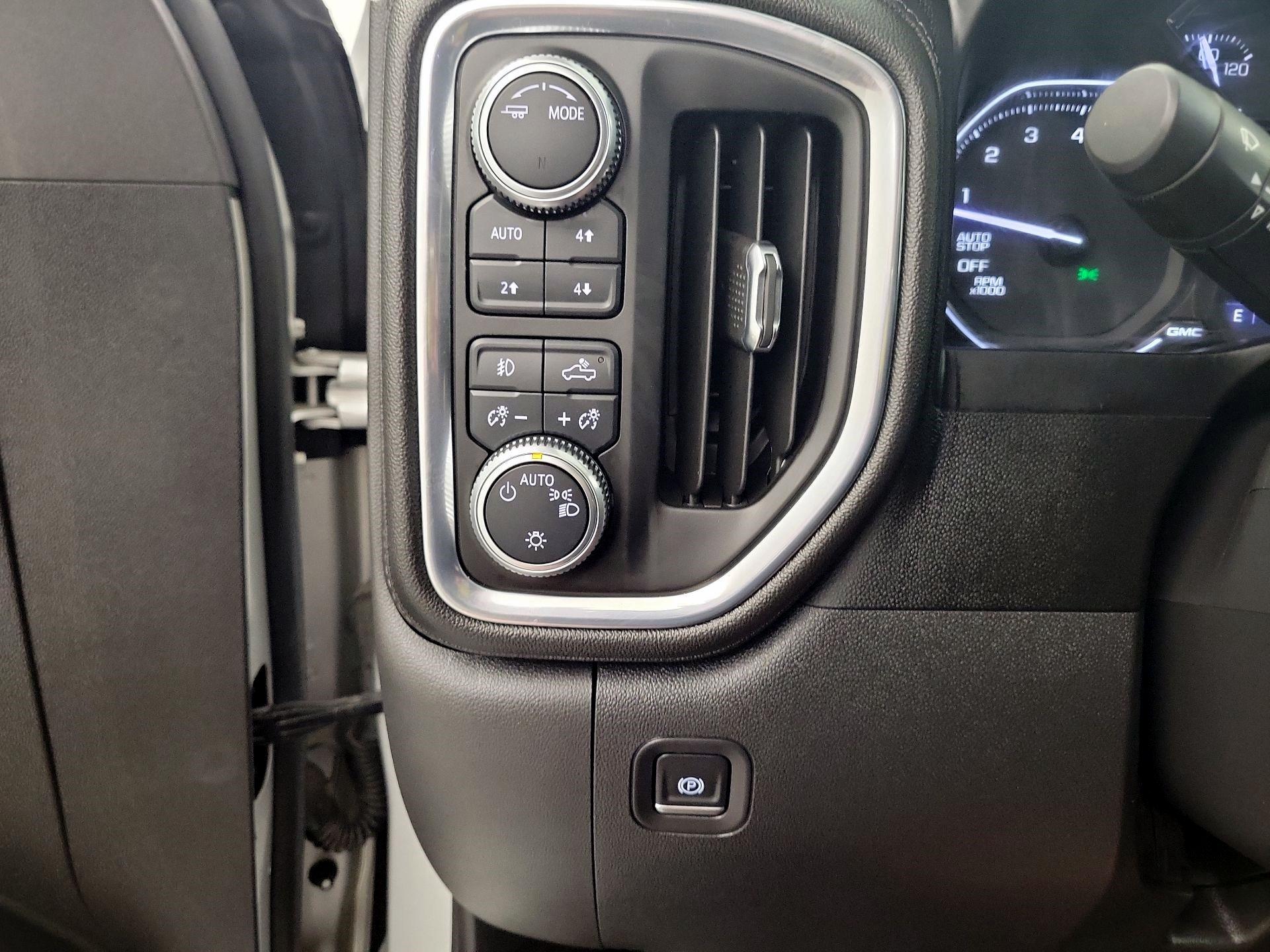 Thumbnail: 2020 GMC Sierra 1500 - 11