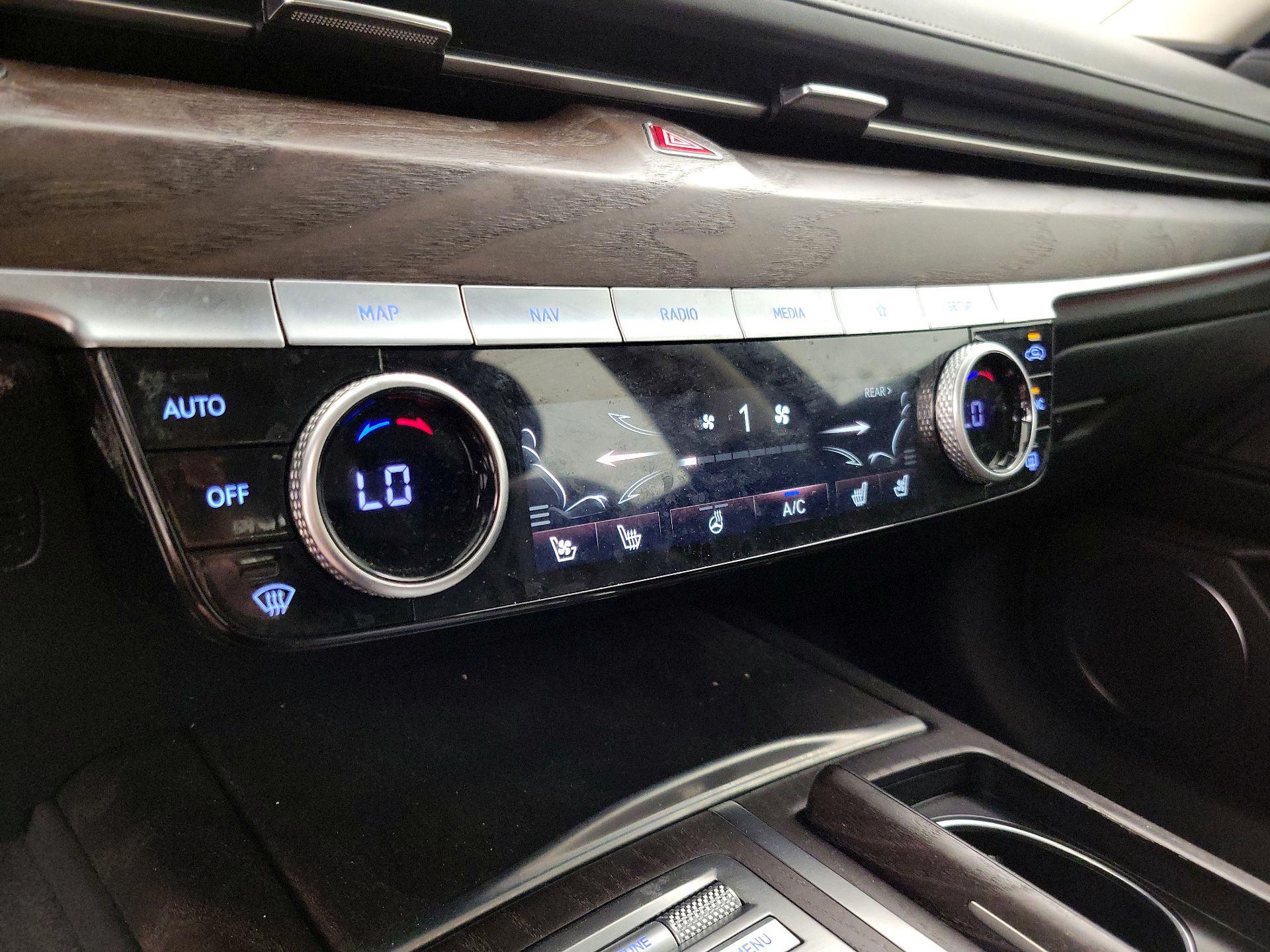 Thumbnail: 2022 Genesis G80 - 17