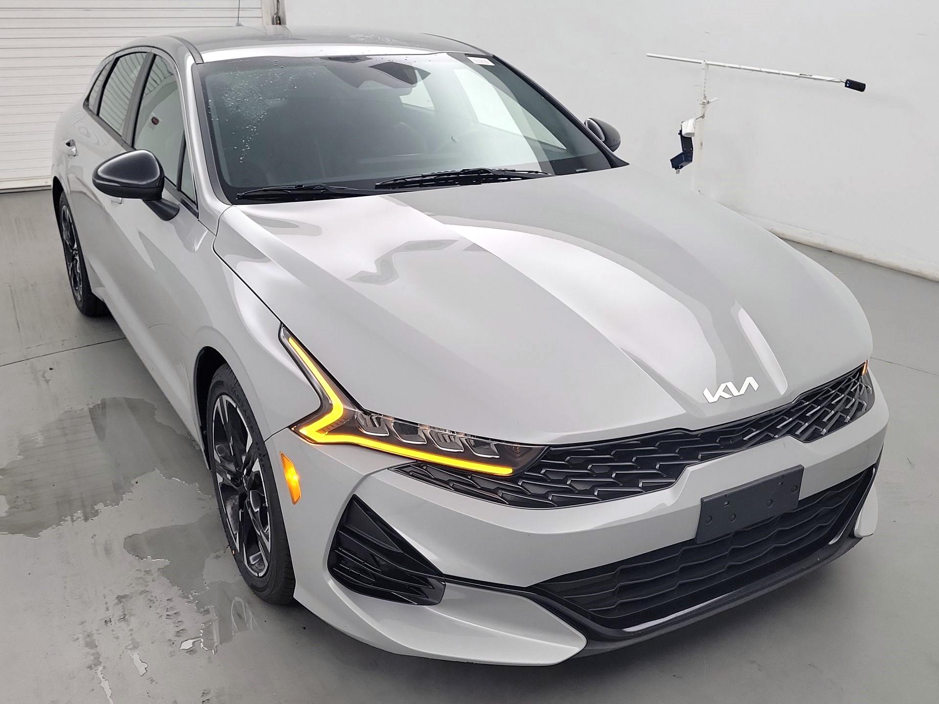 Thumbnail: 2022 Kia K5 - 1