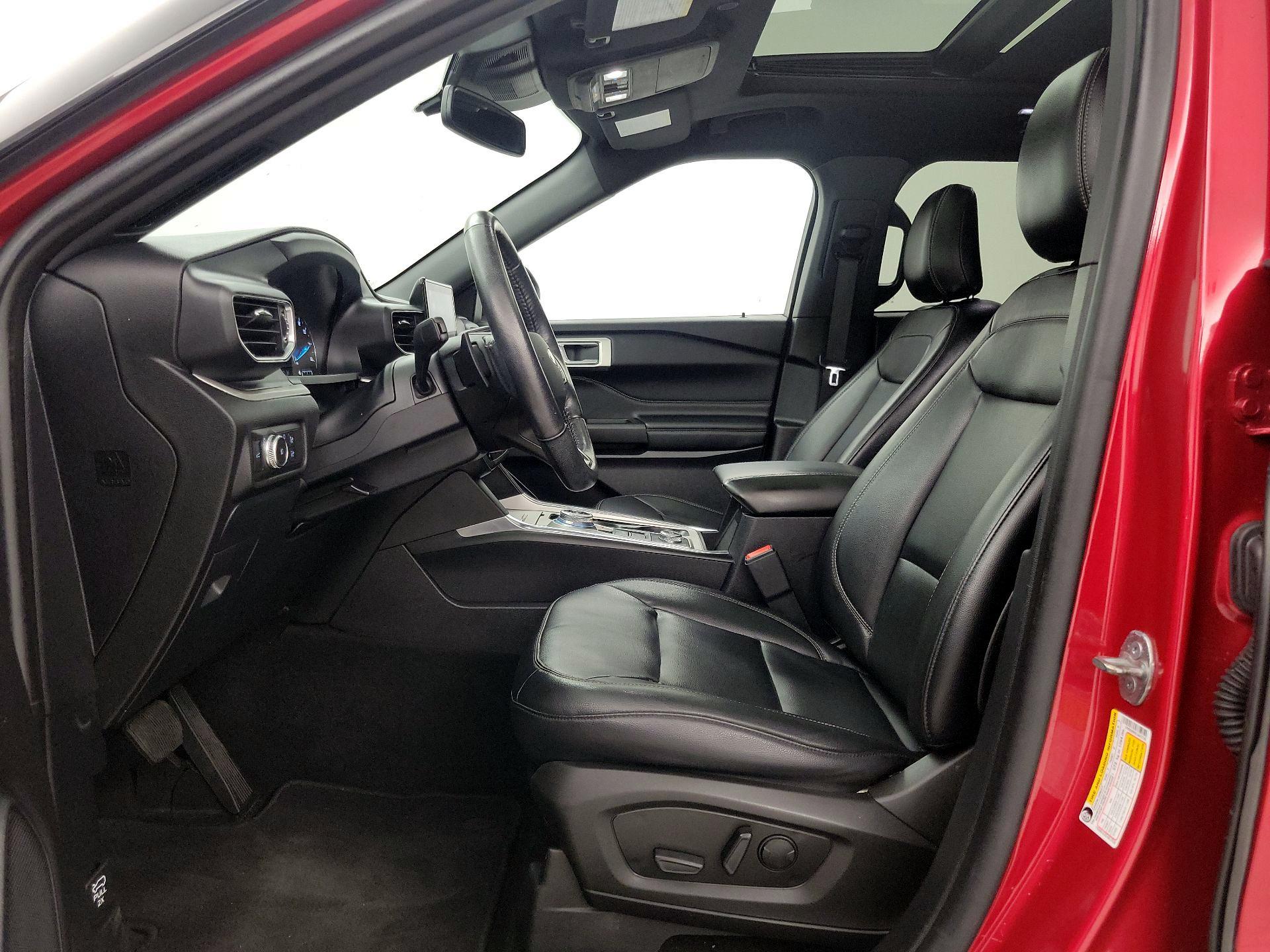 Thumbnail: 2020 Ford Explorer - 11