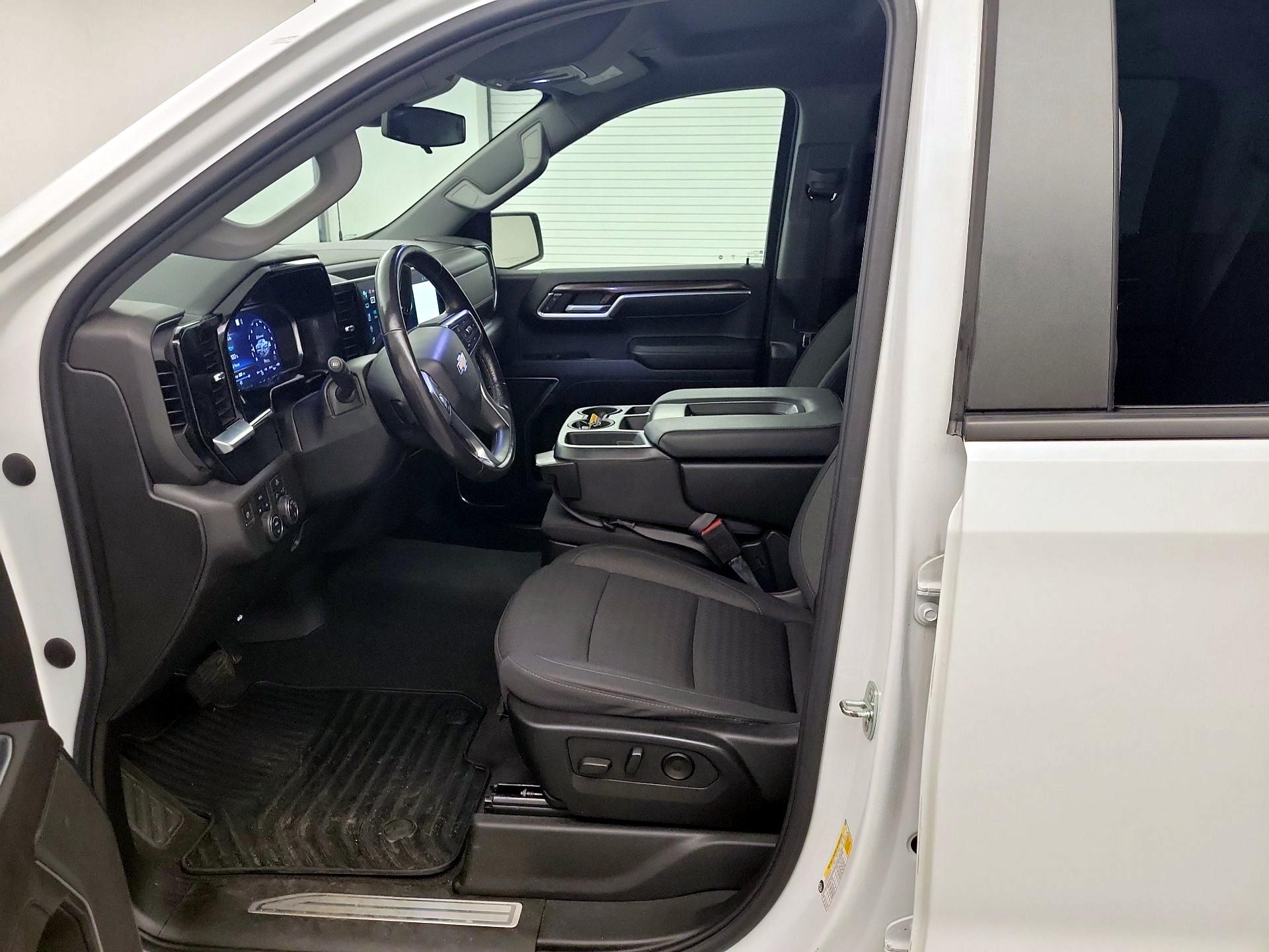 Thumbnail: 2022 Chevrolet Silverado 1500 - 9