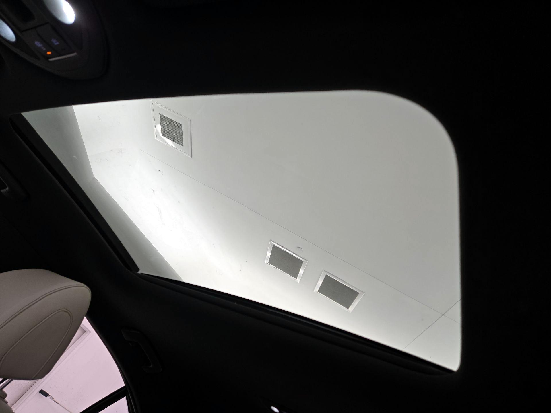 Thumbnail: 2023 Genesis G70 - 20