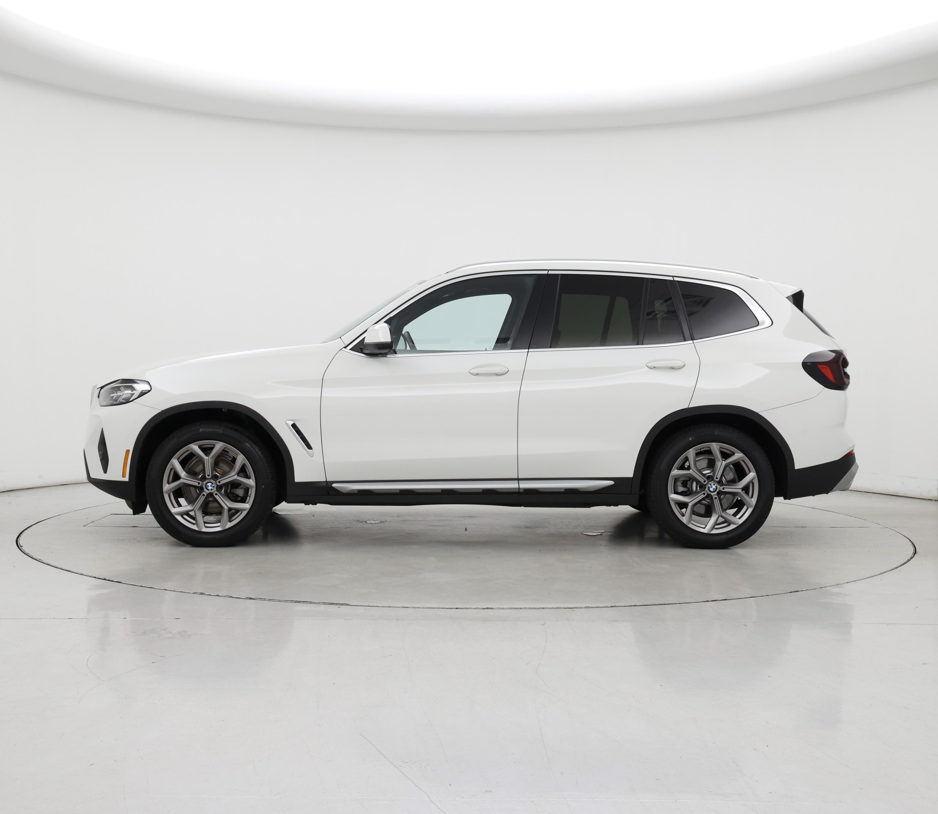Thumbnail: 2022 BMW X3 - 3