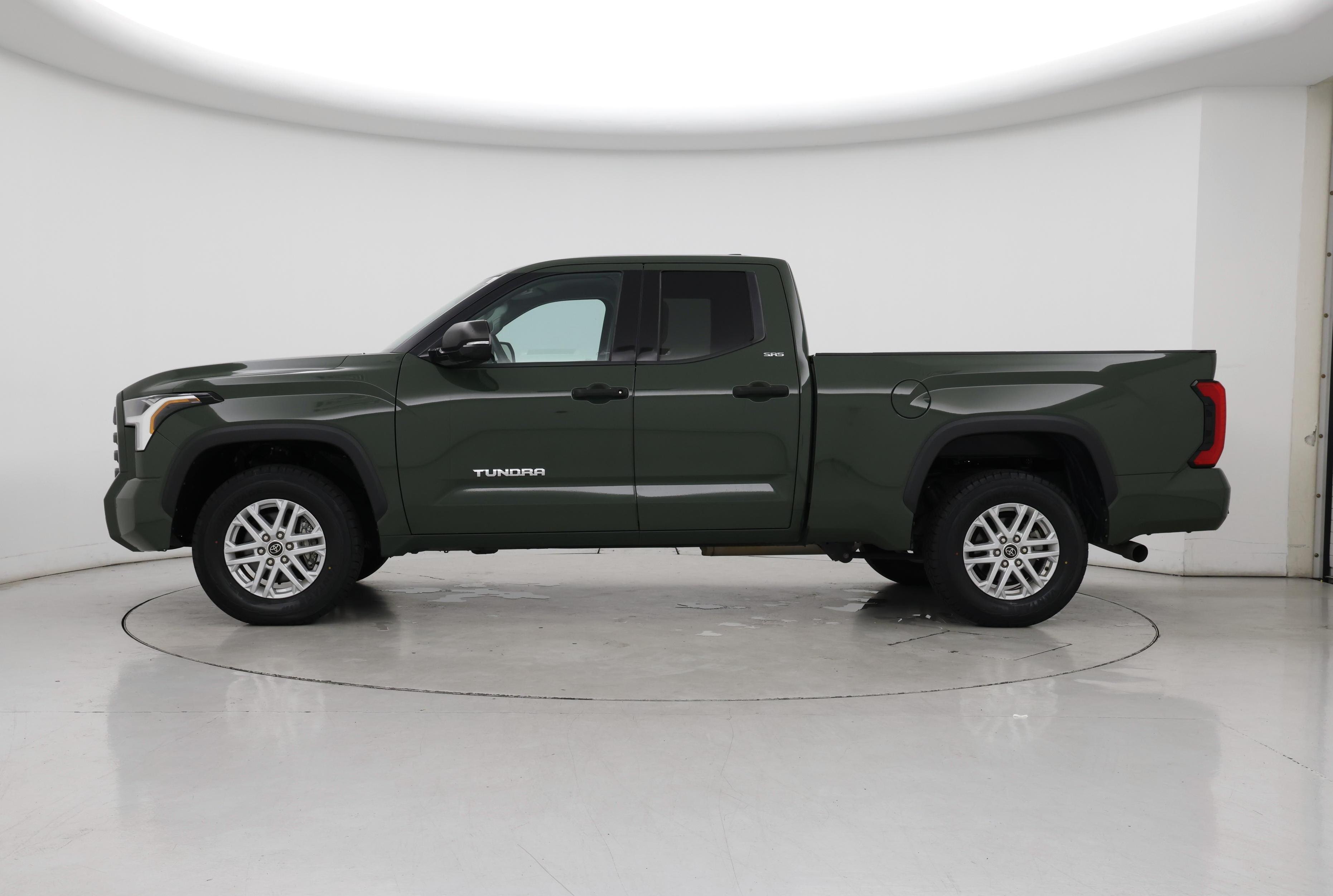 Thumbnail: 2022 Toyota Tundra - 3