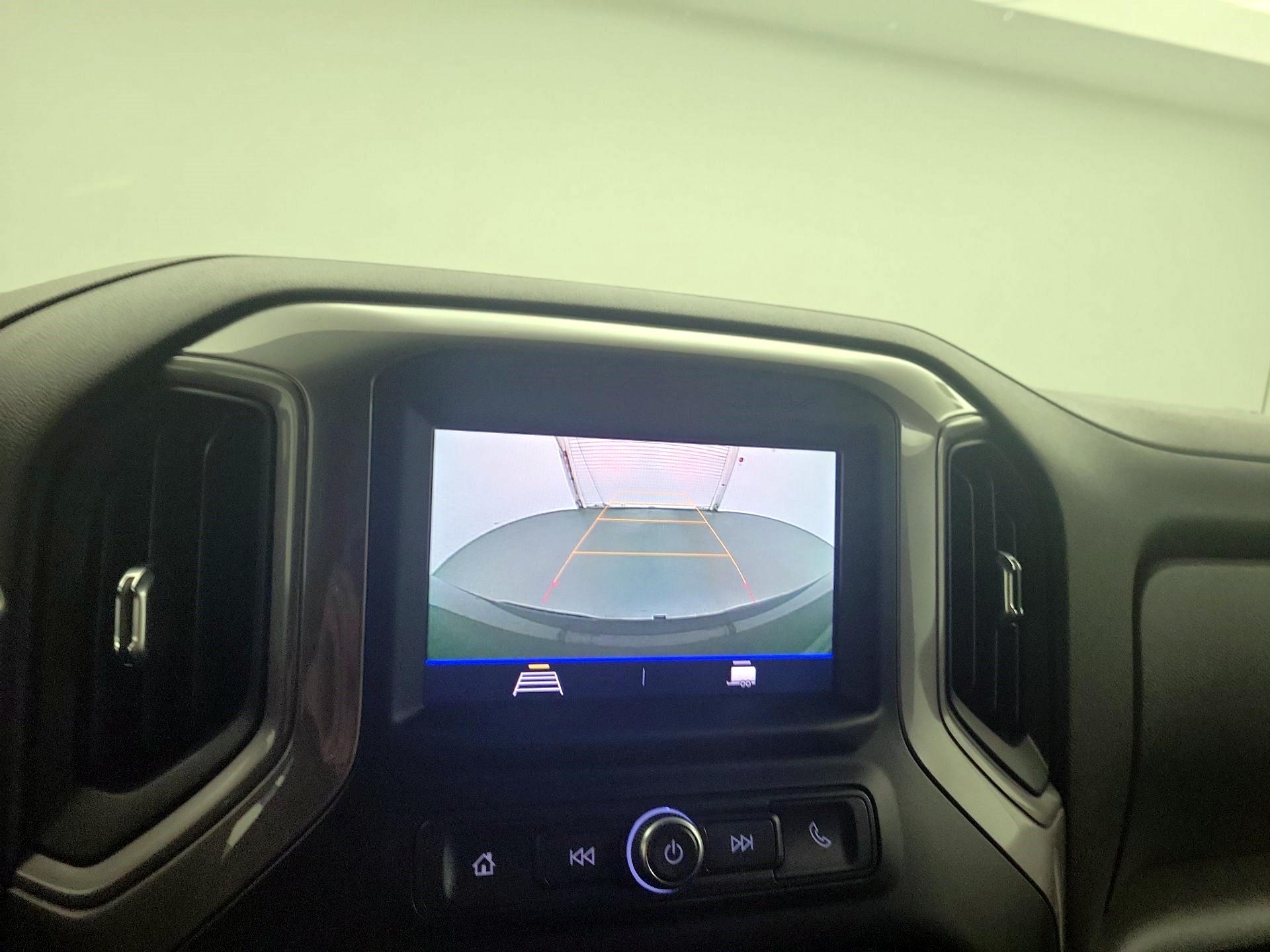 Thumbnail: 2020 Chevrolet Silverado 1500 - 12