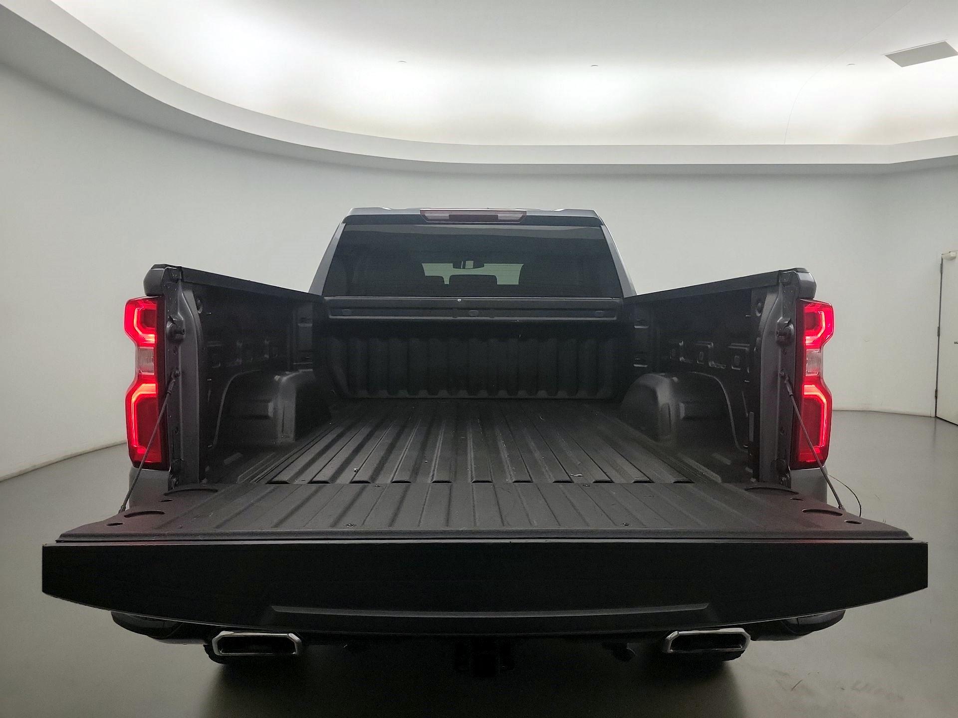 Thumbnail: 2020 Chevrolet Silverado 1500 - 18