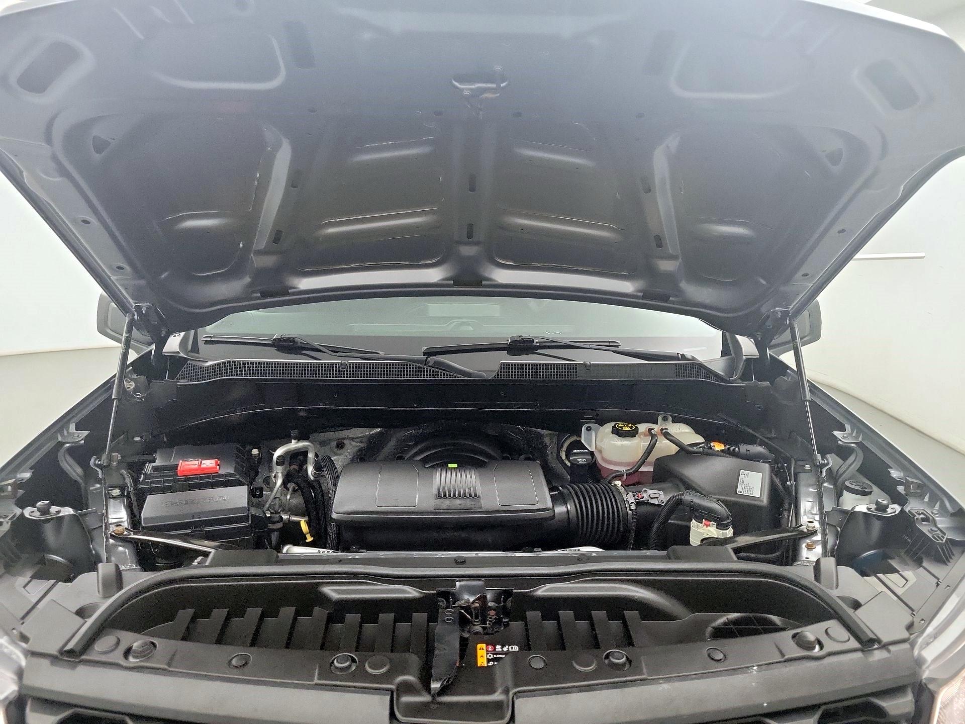 Thumbnail: 2020 Chevrolet Silverado 1500 - 19