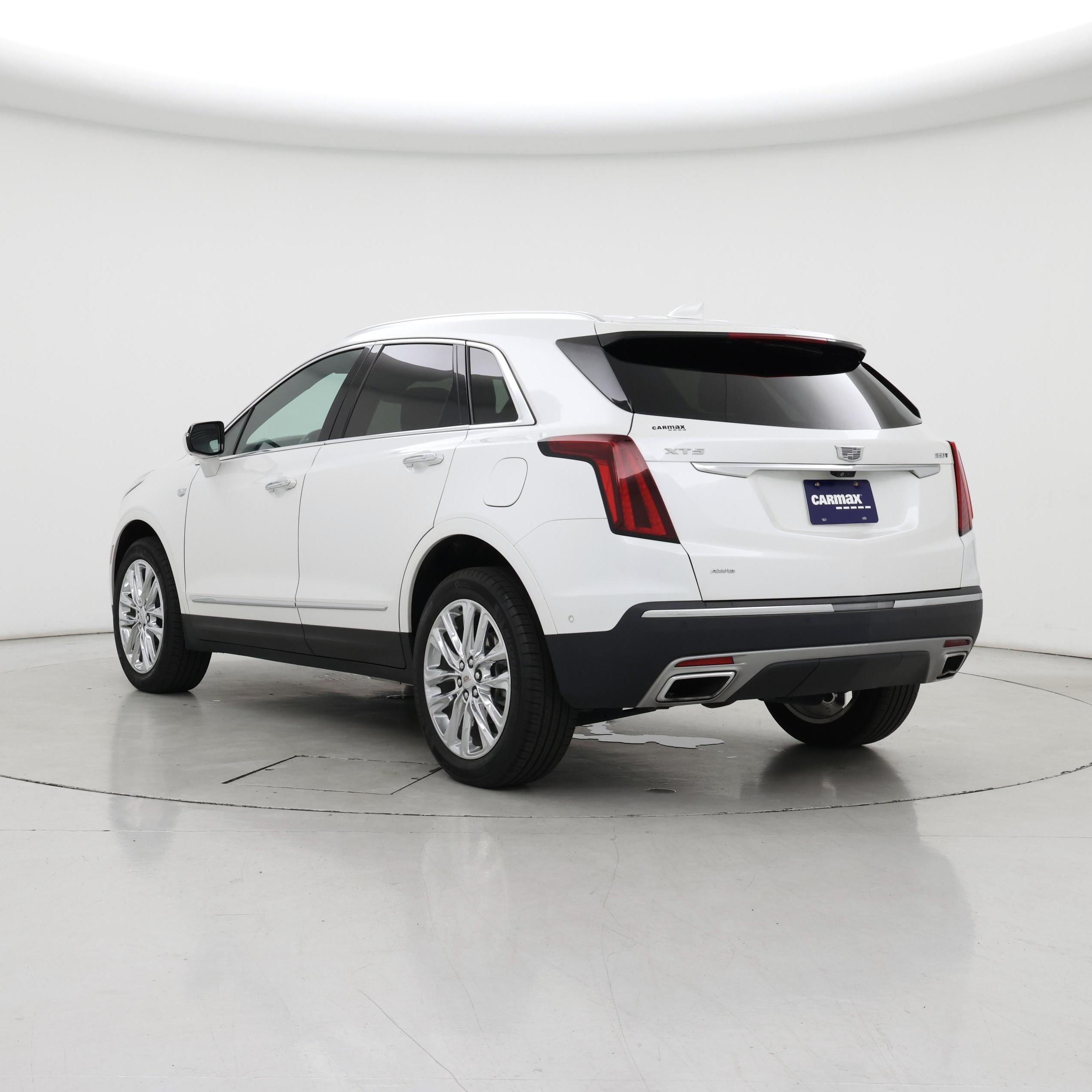 Thumbnail: 2022 Cadillac XT5 - 2