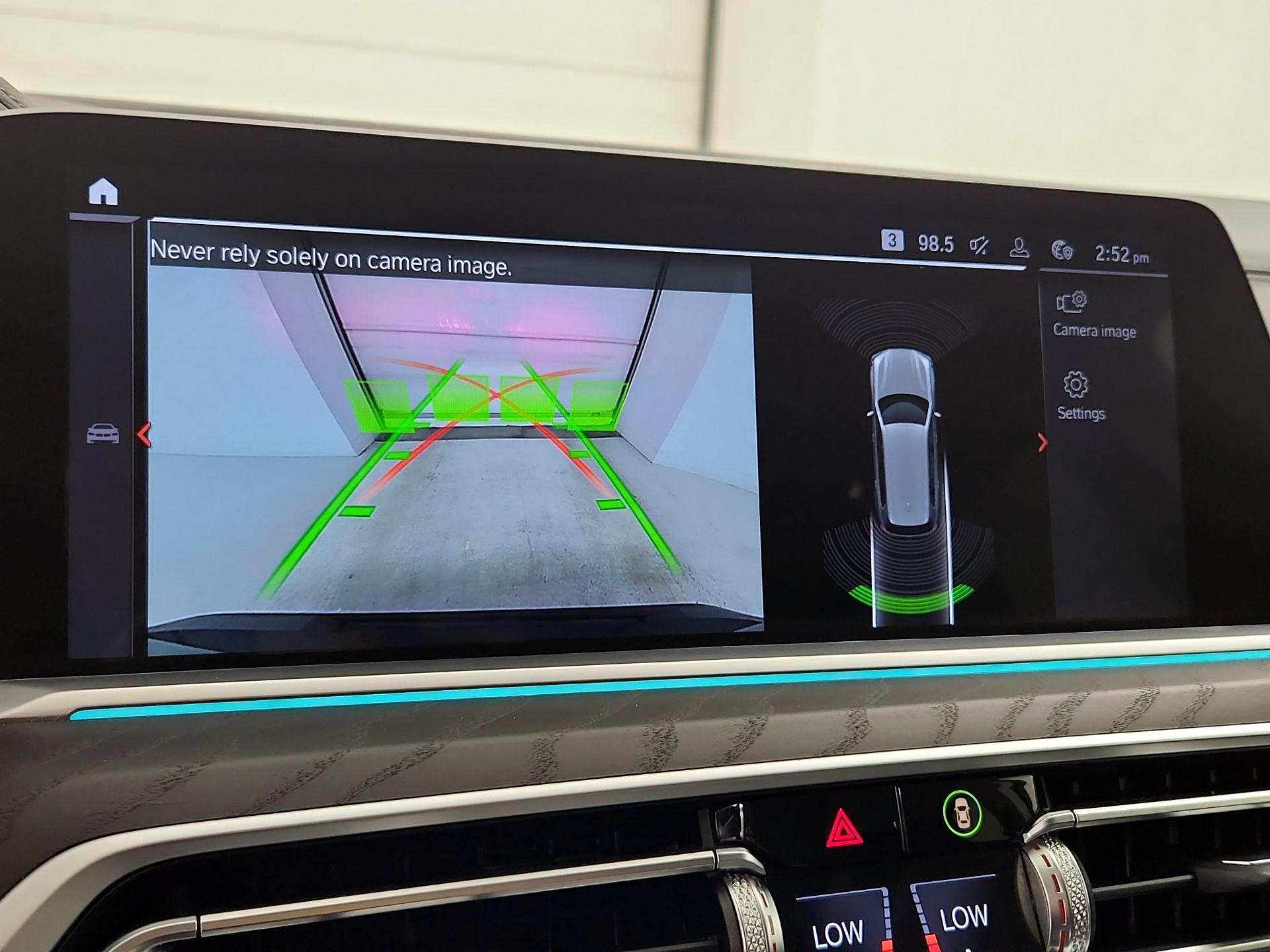 Thumbnail: 2022 BMW X7 - 15