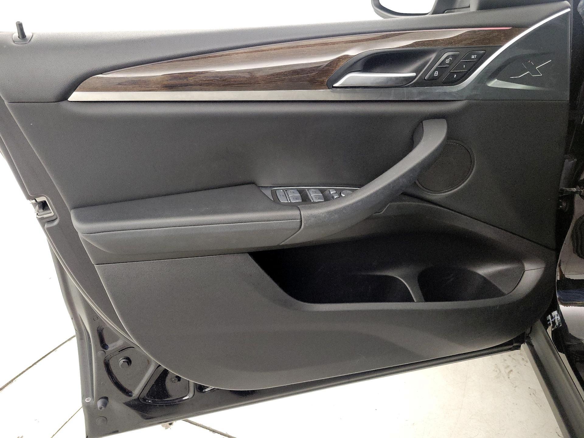 Thumbnail: 2022 BMW X4 - 12
