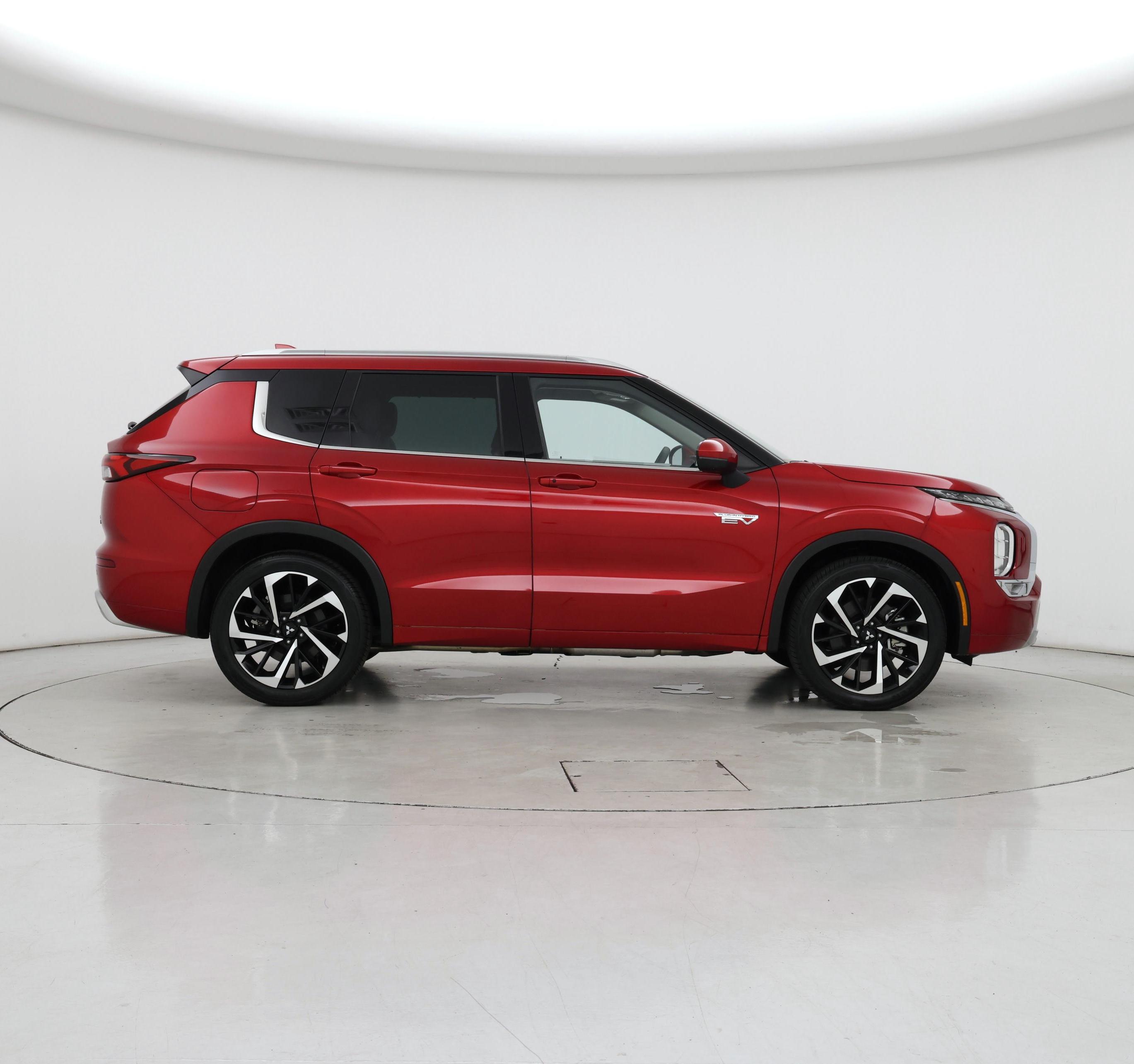 Thumbnail: 2023 Mitsubishi Outlander - 7