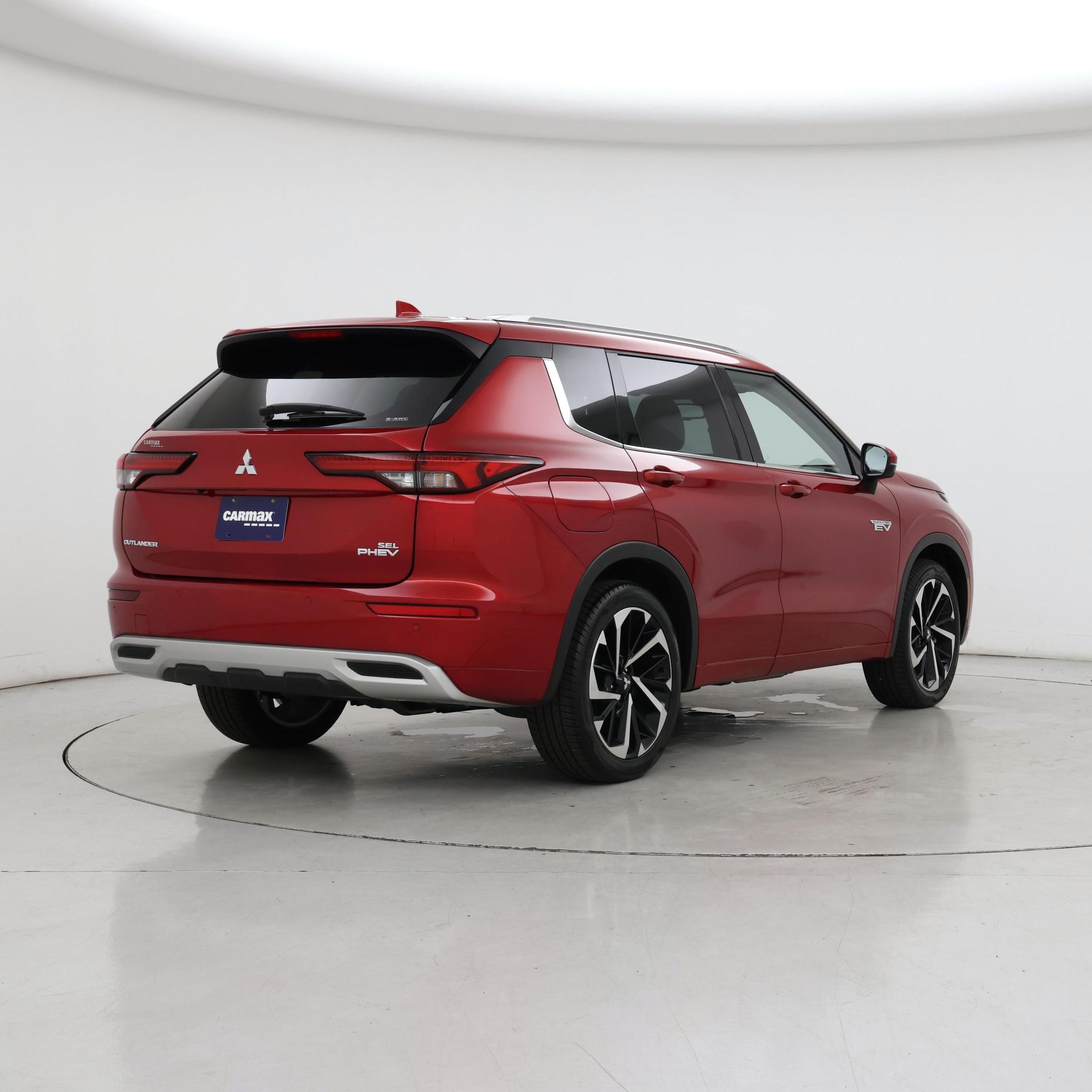 Thumbnail: 2023 Mitsubishi Outlander - 8