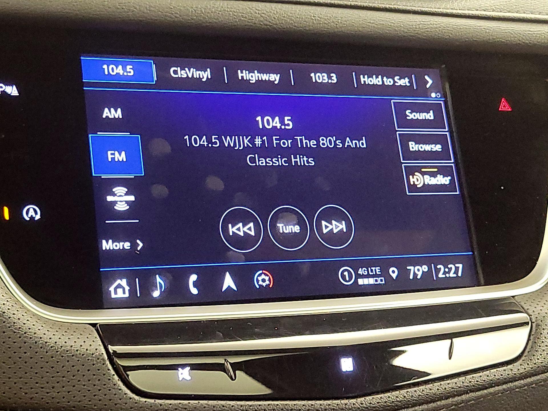Thumbnail: 2021 Cadillac XT5 - 15