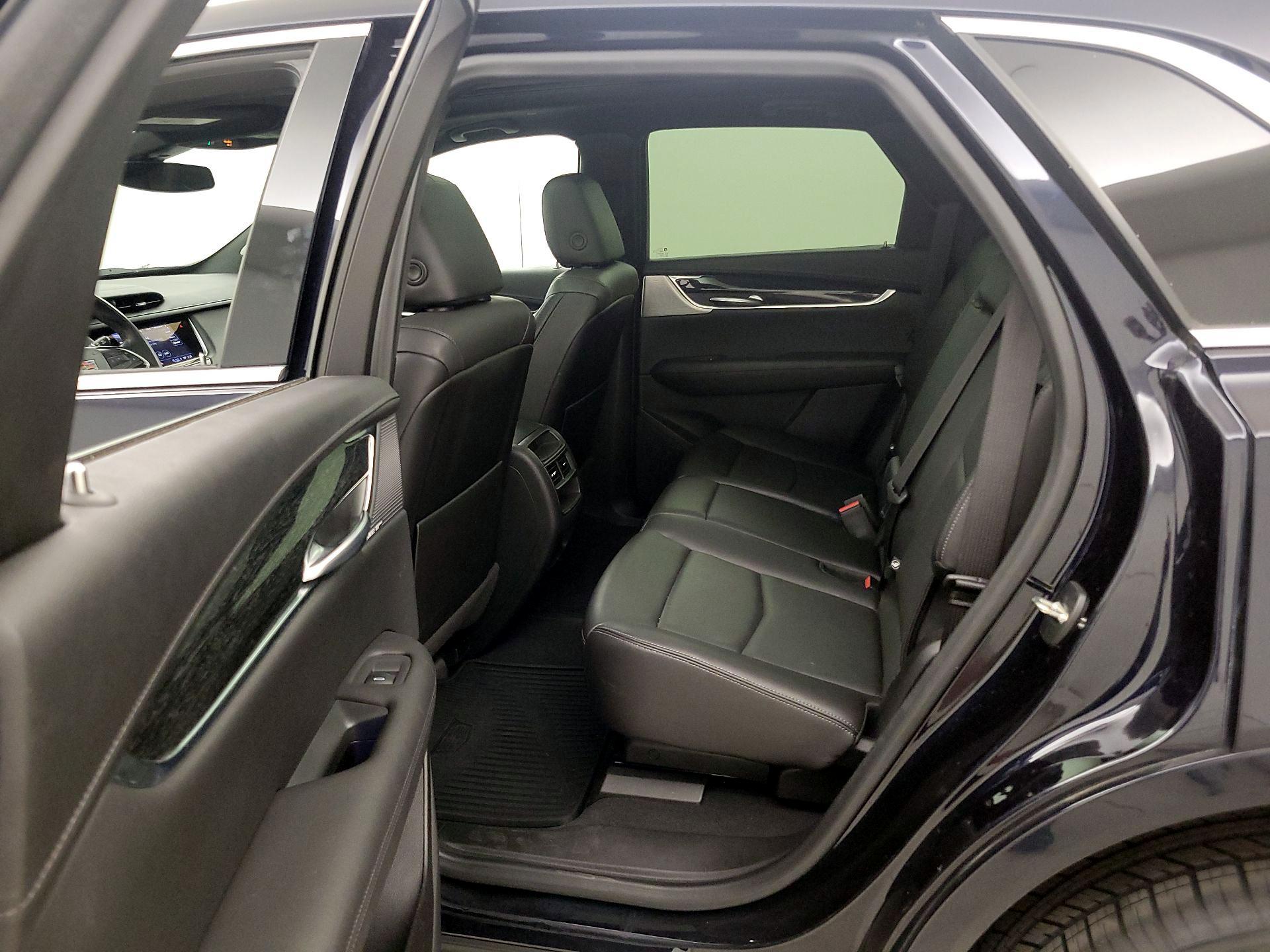 Thumbnail: 2021 Cadillac XT5 - 20