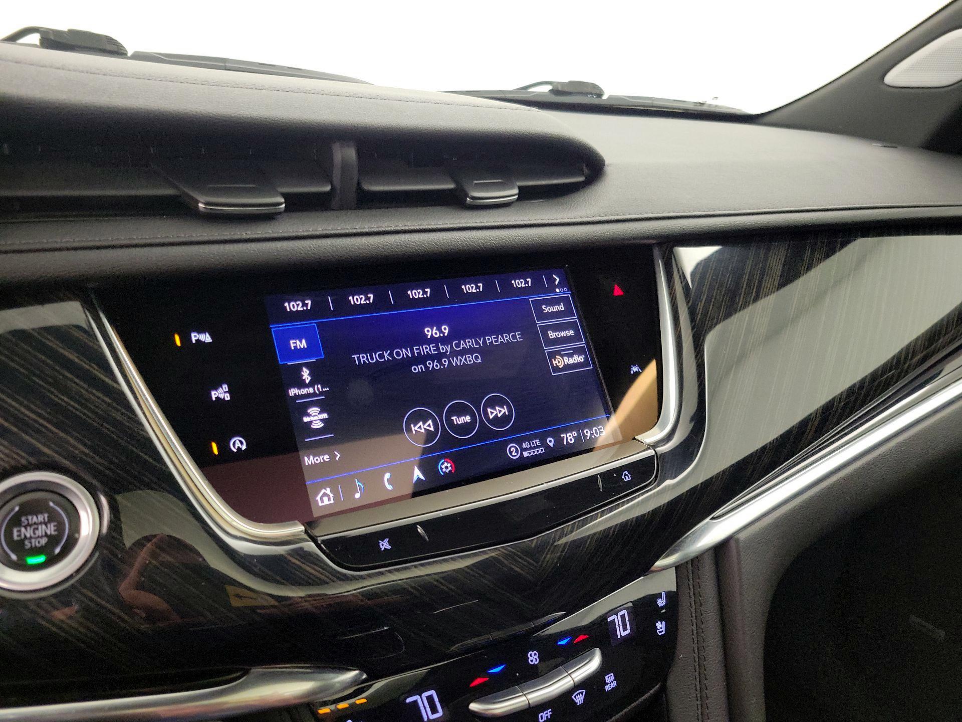 Thumbnail: 2022 Cadillac XT6 - 16