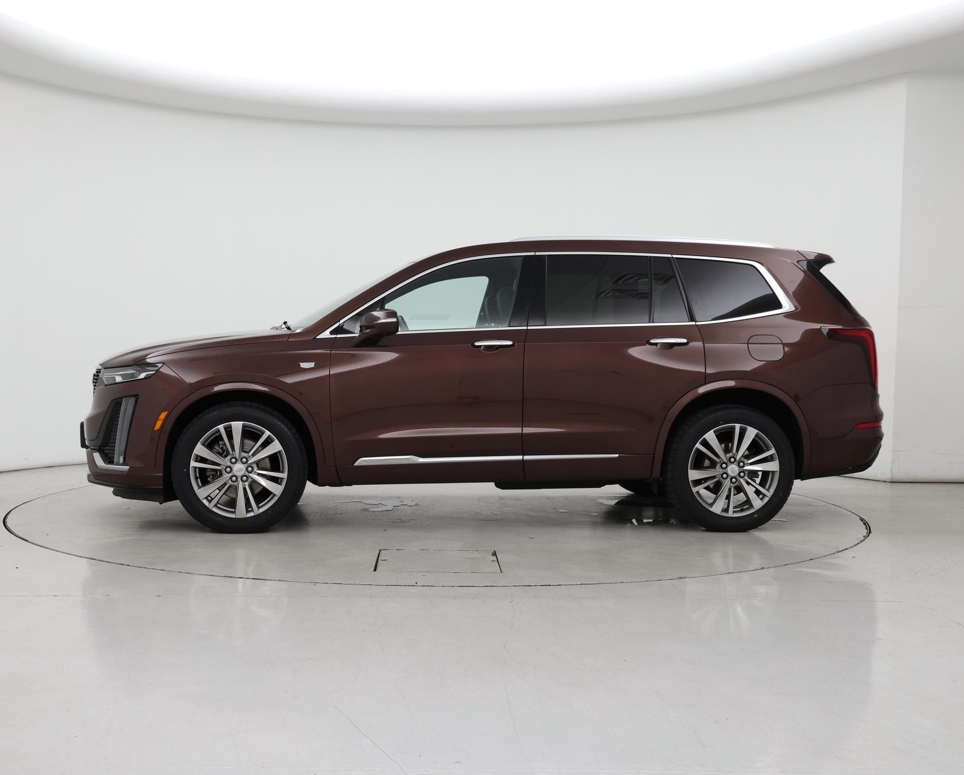 Thumbnail: 2022 Cadillac XT6 - 3