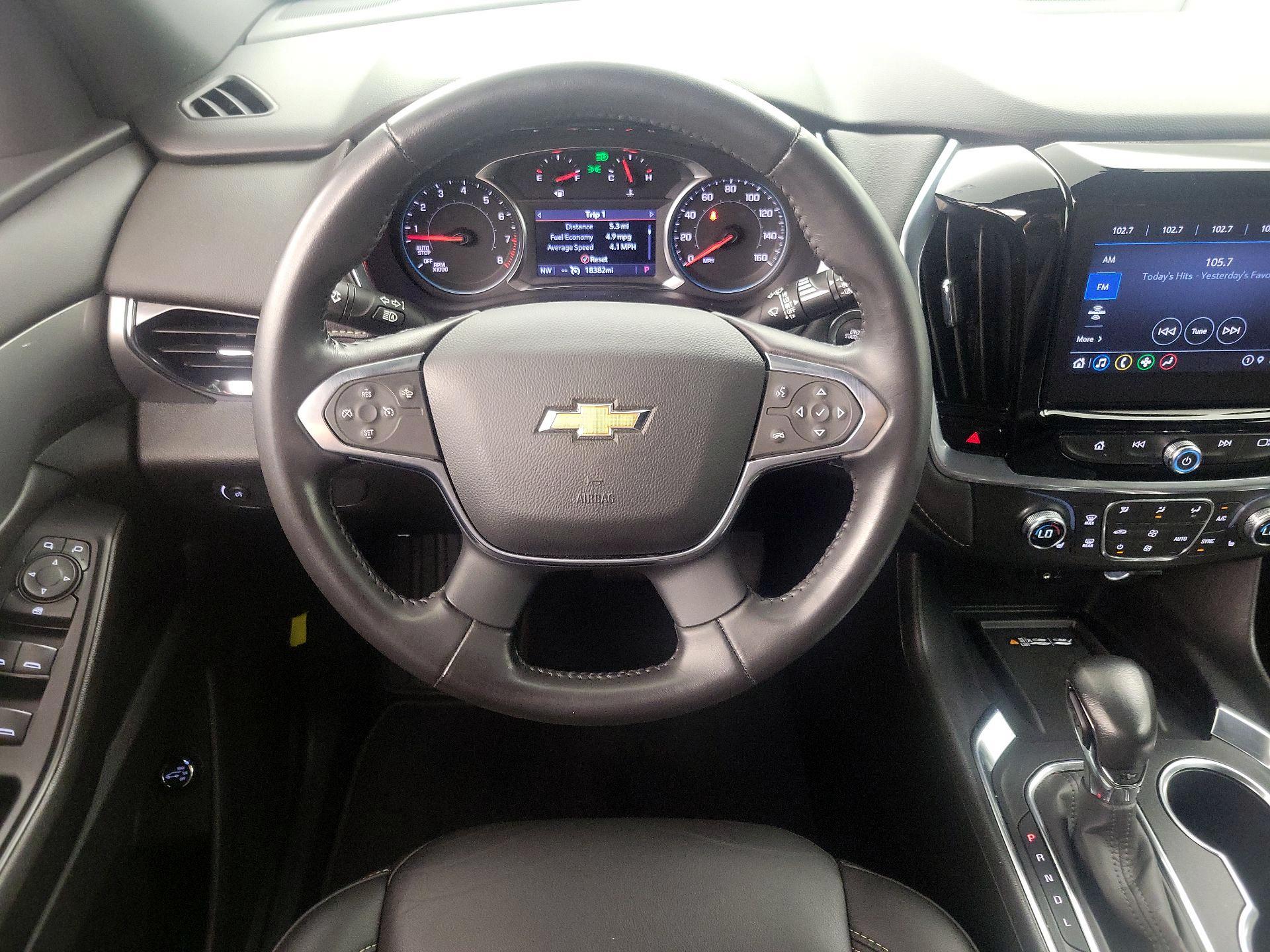 Thumbnail: 2022 Chevrolet Traverse - 10