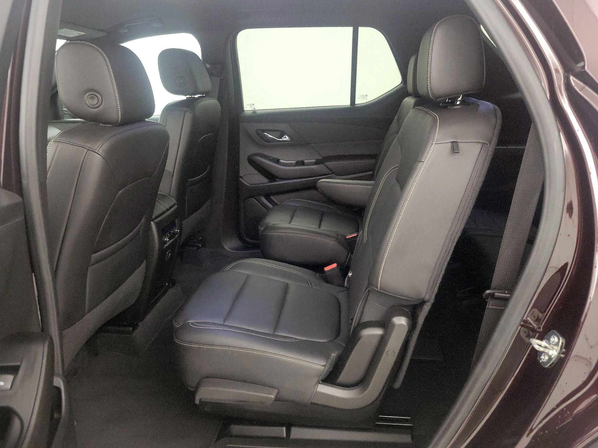 Thumbnail: 2022 Chevrolet Traverse - 19
