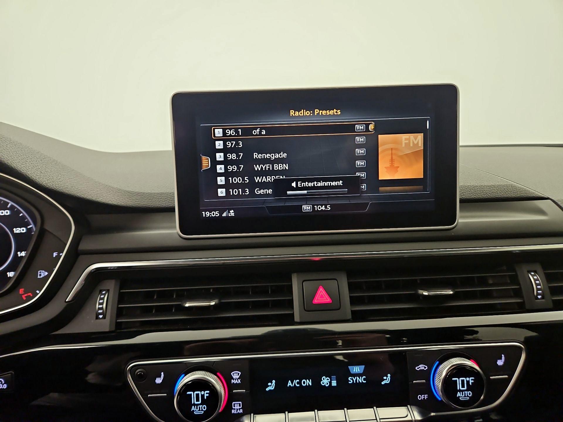 Thumbnail: 2018 Audi A4 - 16