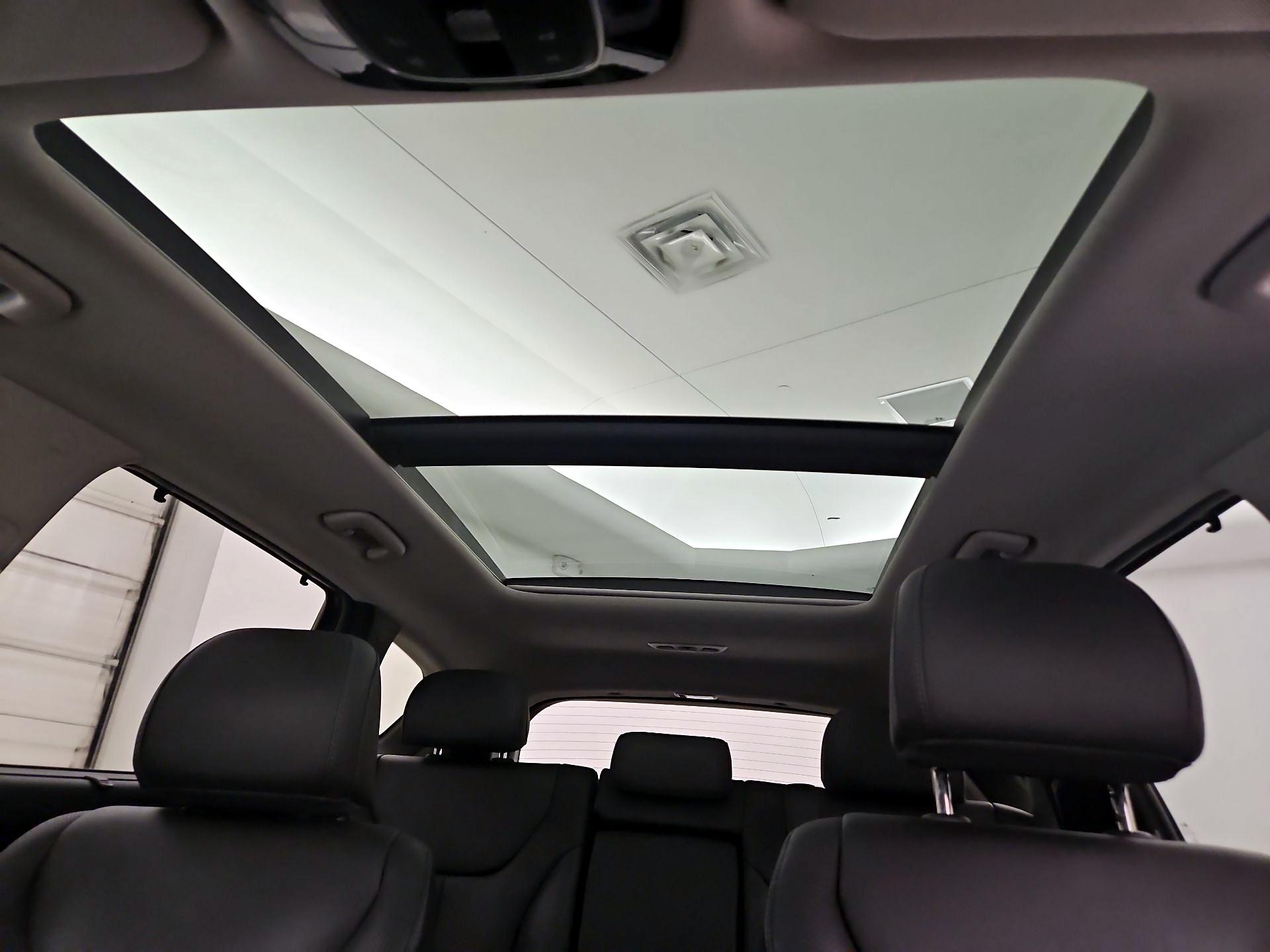 Thumbnail: 2022 Hyundai Santa Fe - 20
