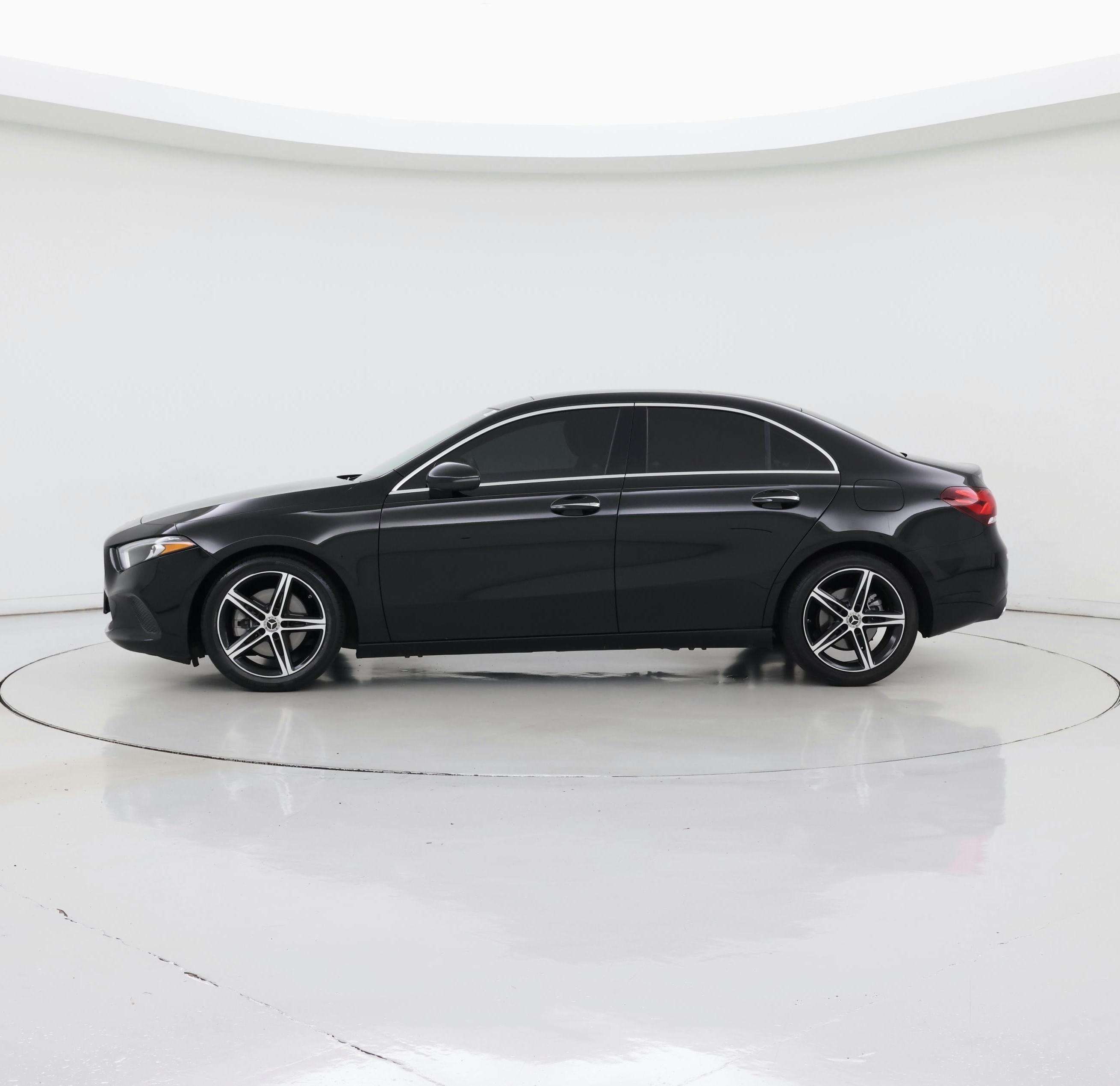 Thumbnail: 2022 Mercedes-Benz A-Class - 3