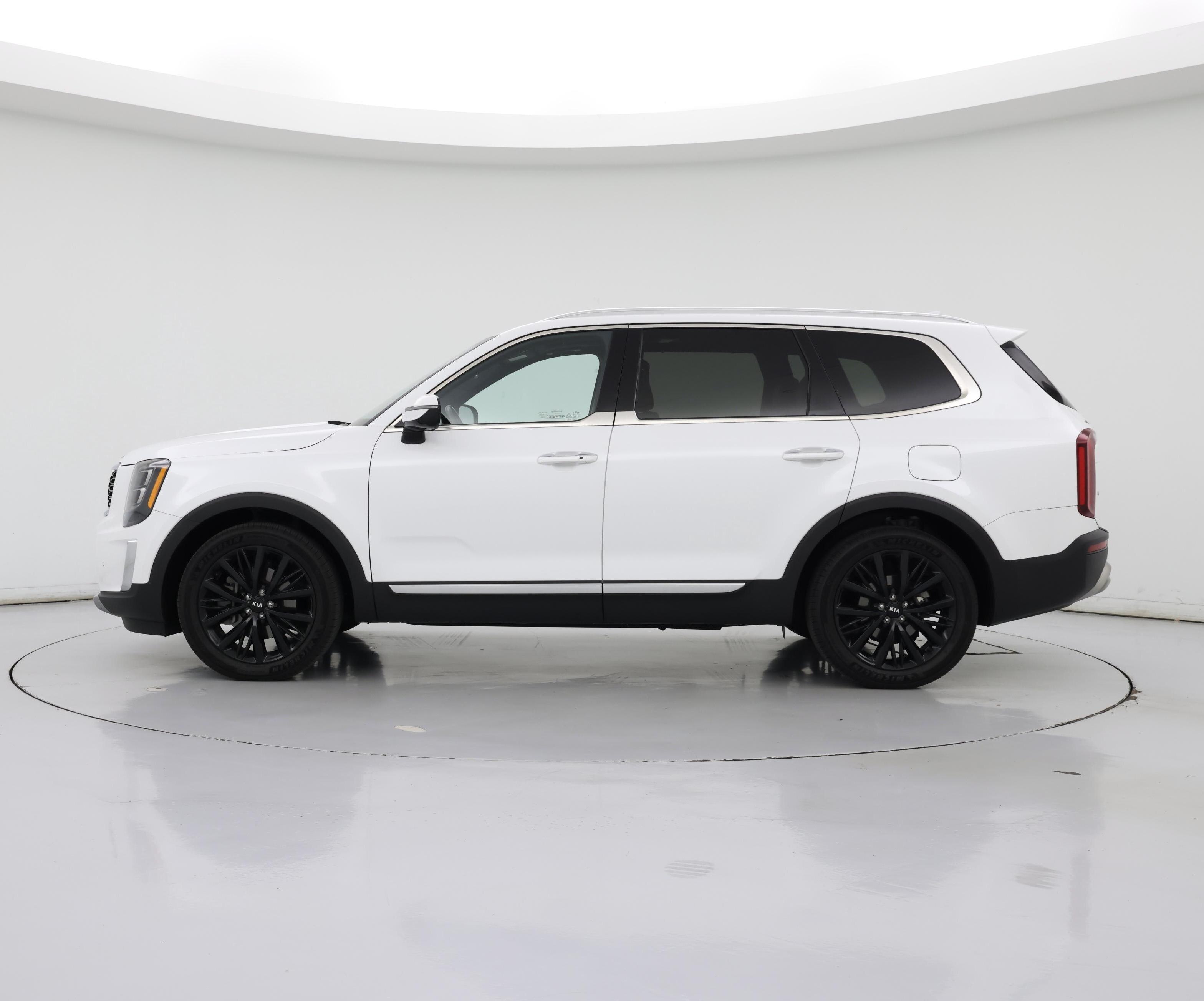 Thumbnail: 2020 Kia Telluride - 3