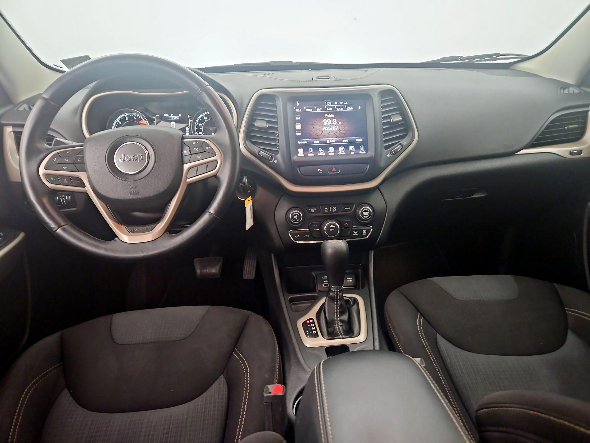 Thumbnail: 2017 Jeep Cherokee - 9