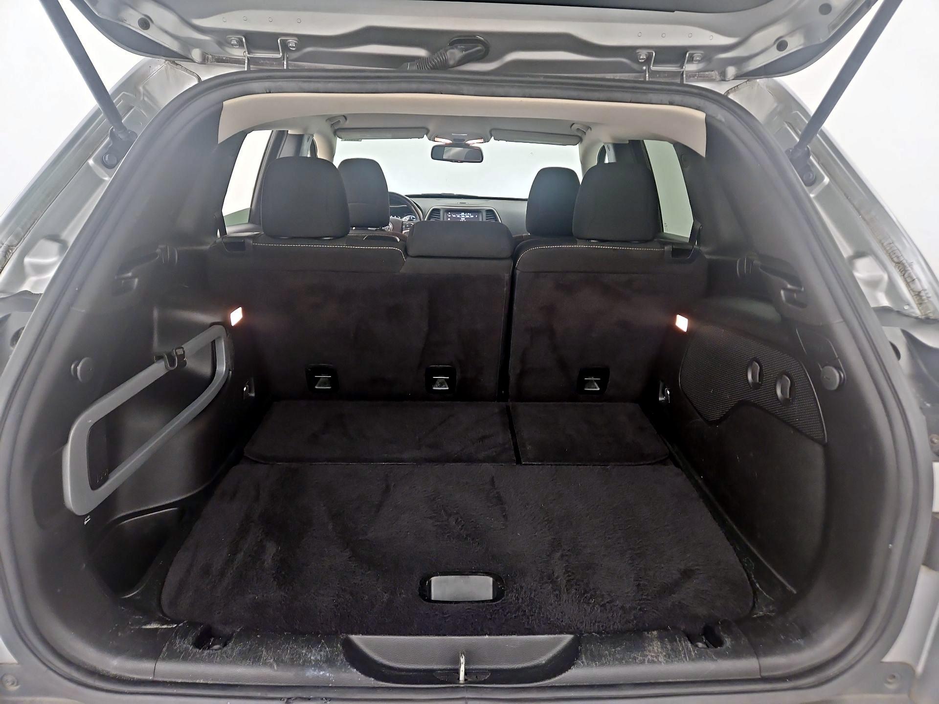 Thumbnail: 2017 Jeep Cherokee - 20