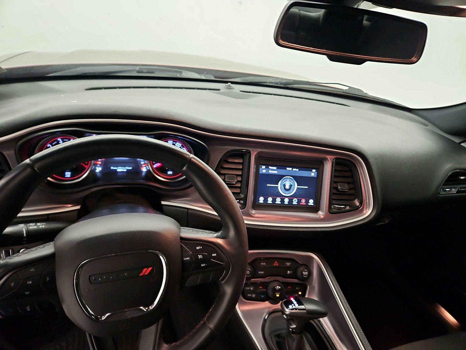 Thumbnail: 2019 Dodge Challenger - 9