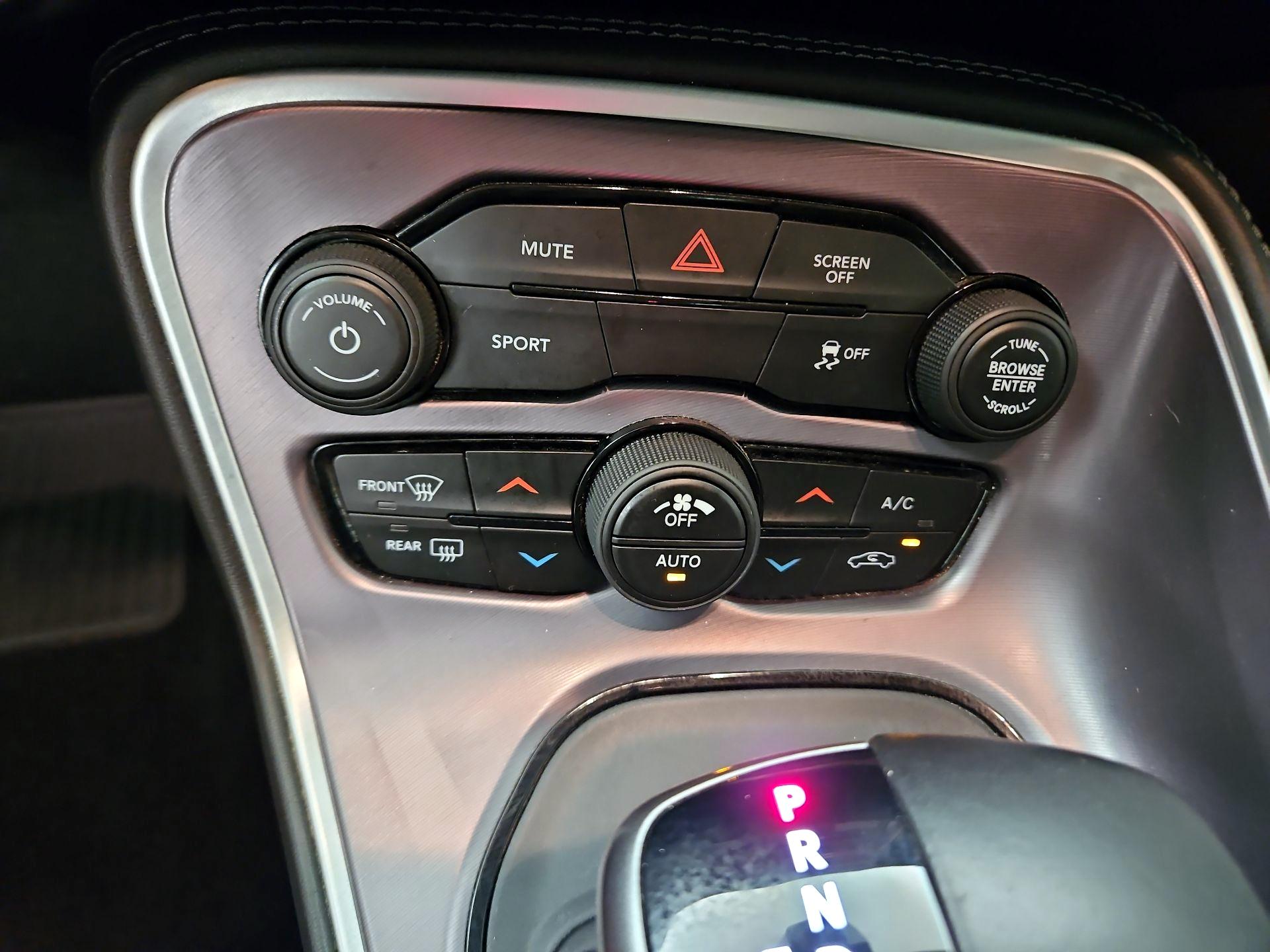 Thumbnail: 2019 Dodge Challenger - 17