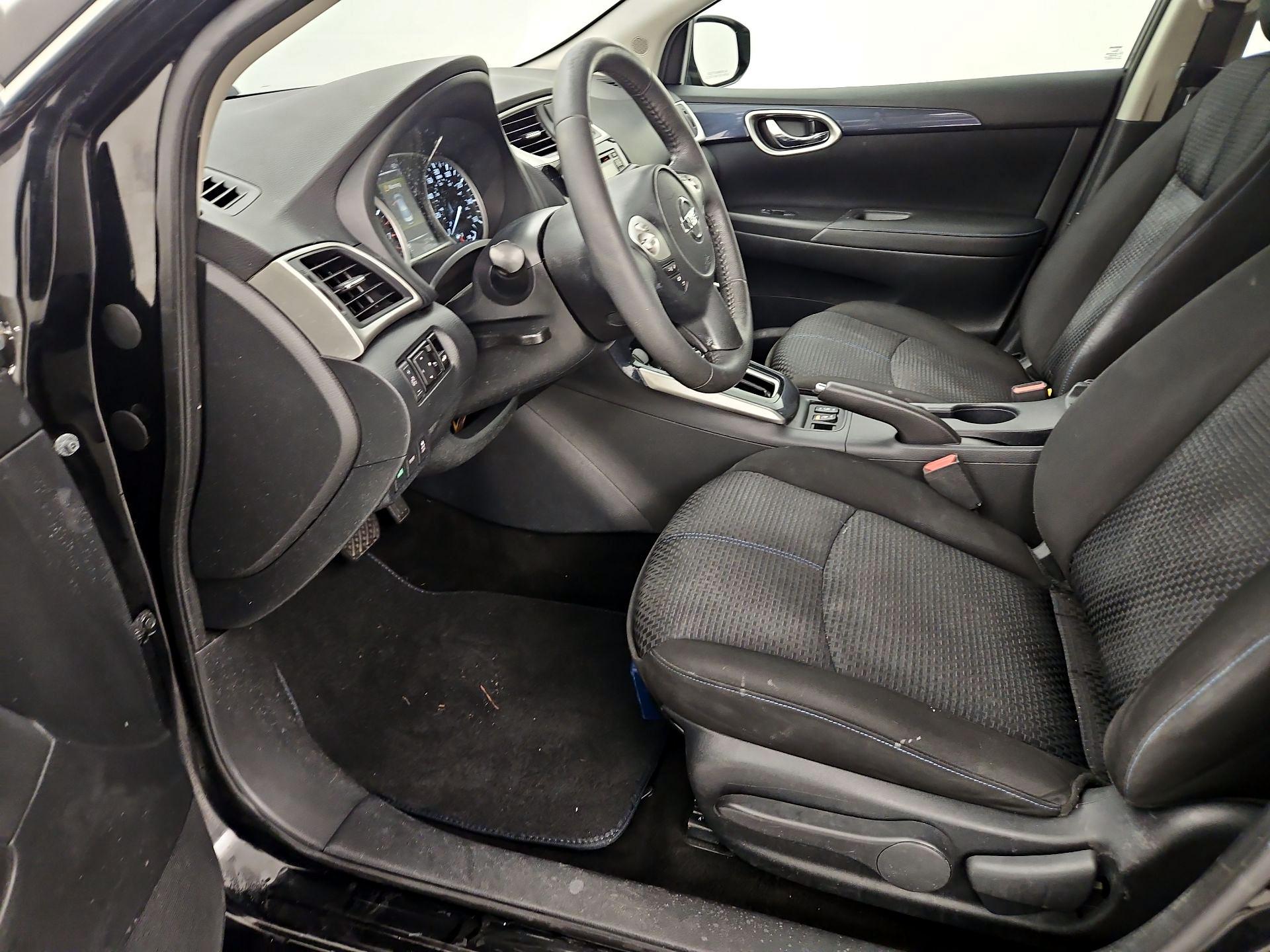Thumbnail: 2017 Nissan Sentra - 11