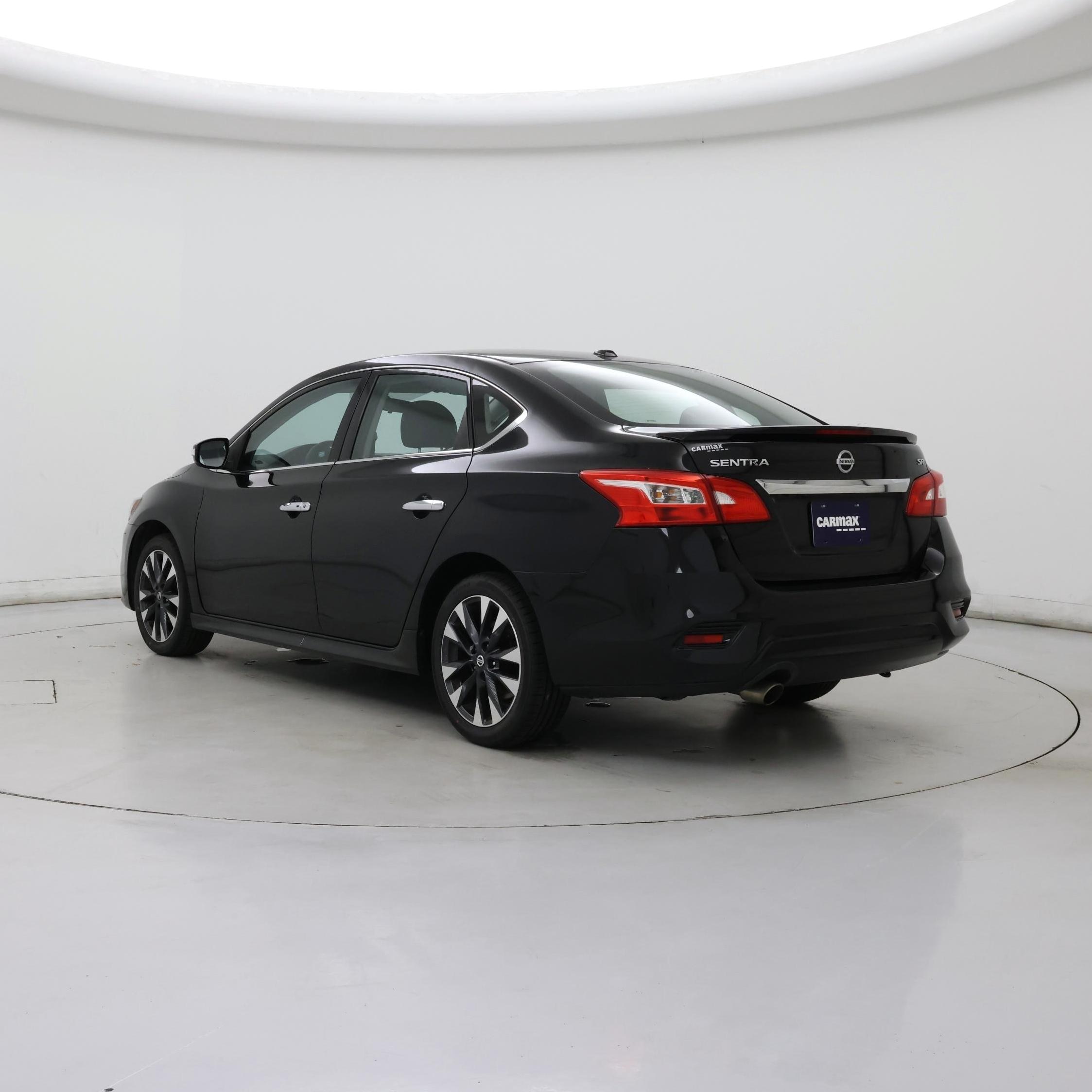 Thumbnail: 2017 Nissan Sentra - 2