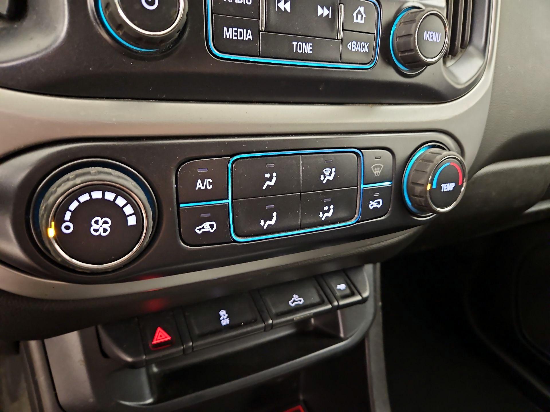 Thumbnail: 2018 Chevrolet Colorado - 16