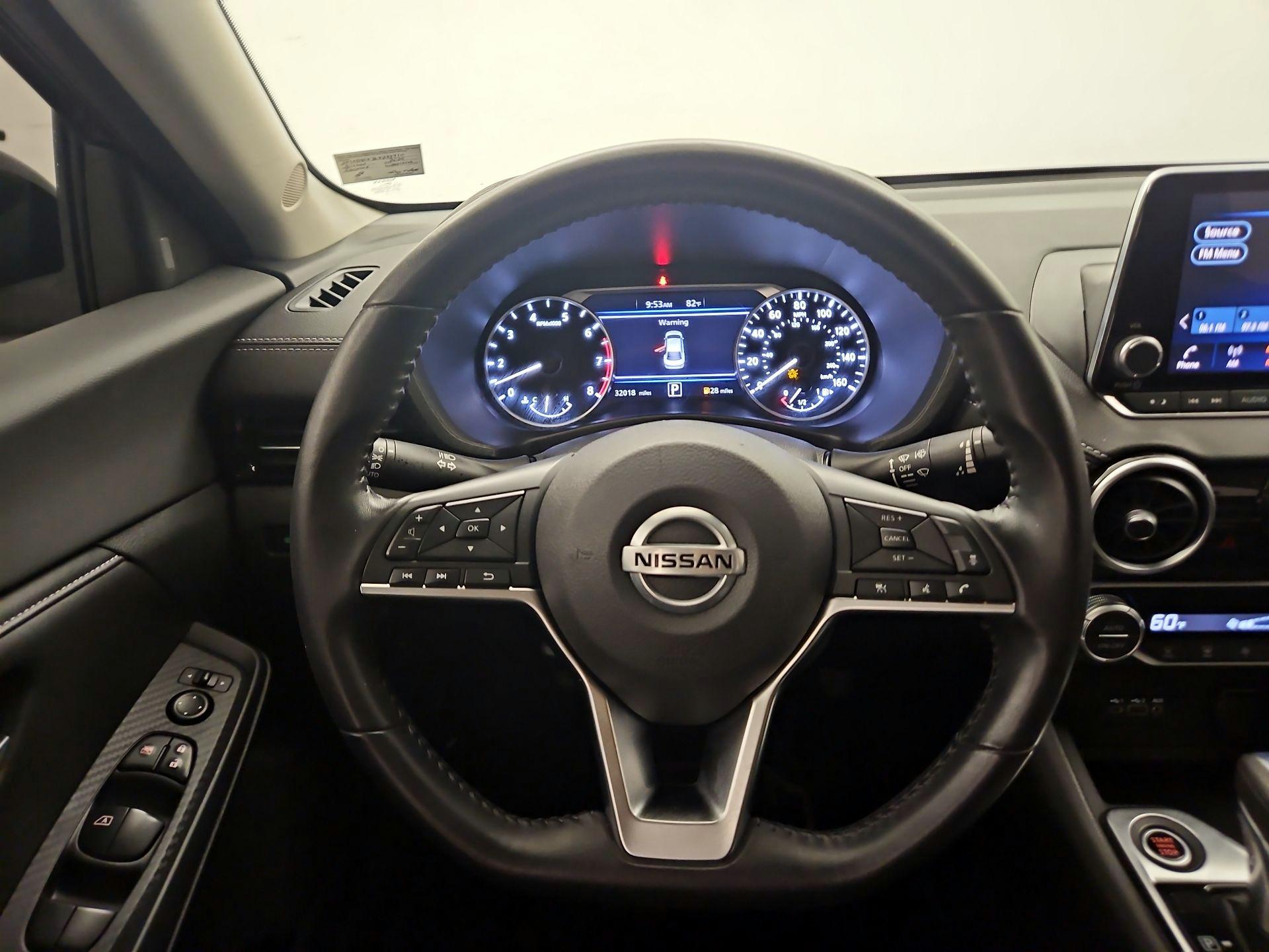 Thumbnail: 2020 Nissan Sentra - 10