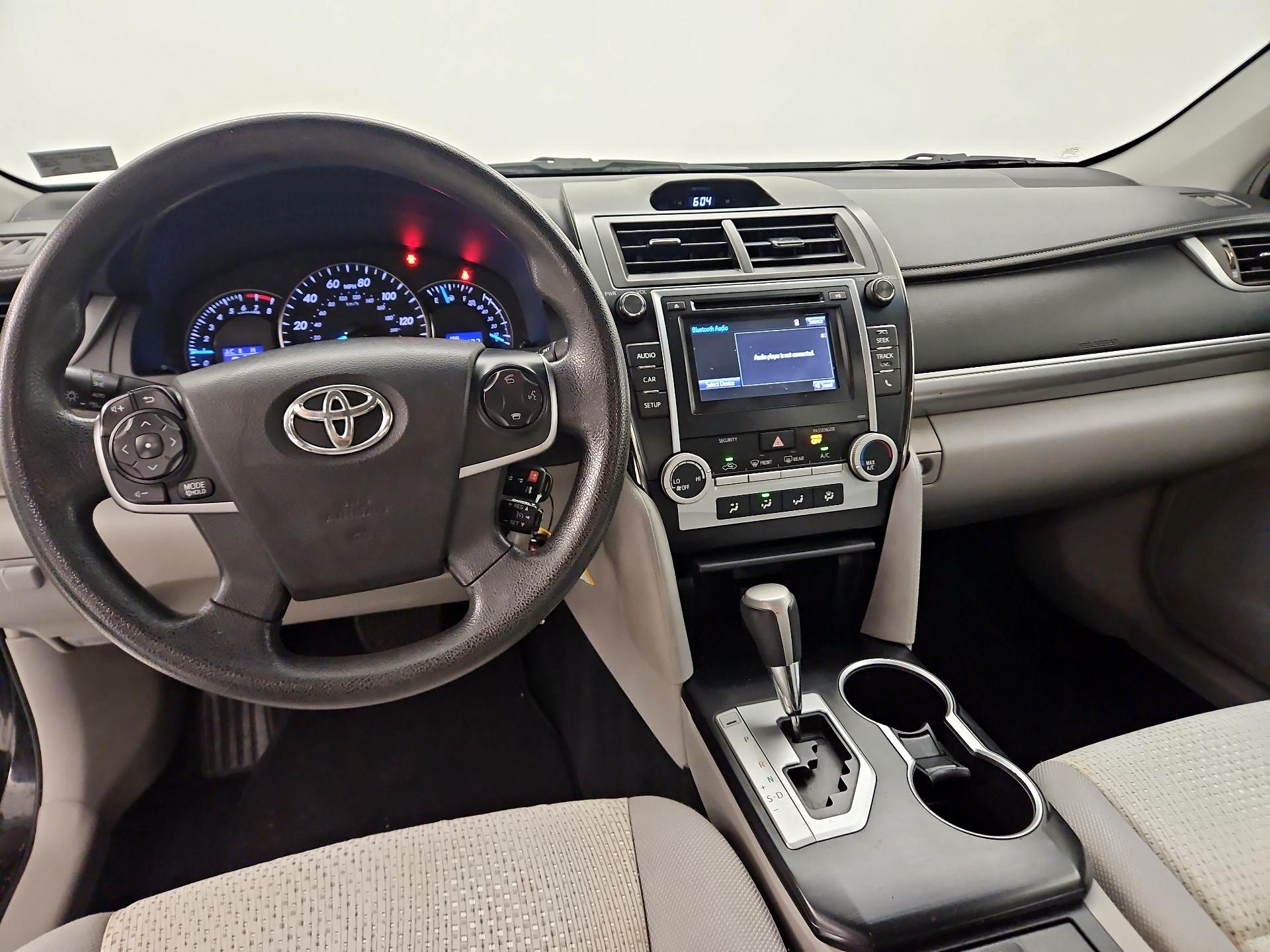 Thumbnail: 2014 Toyota Camry - 9