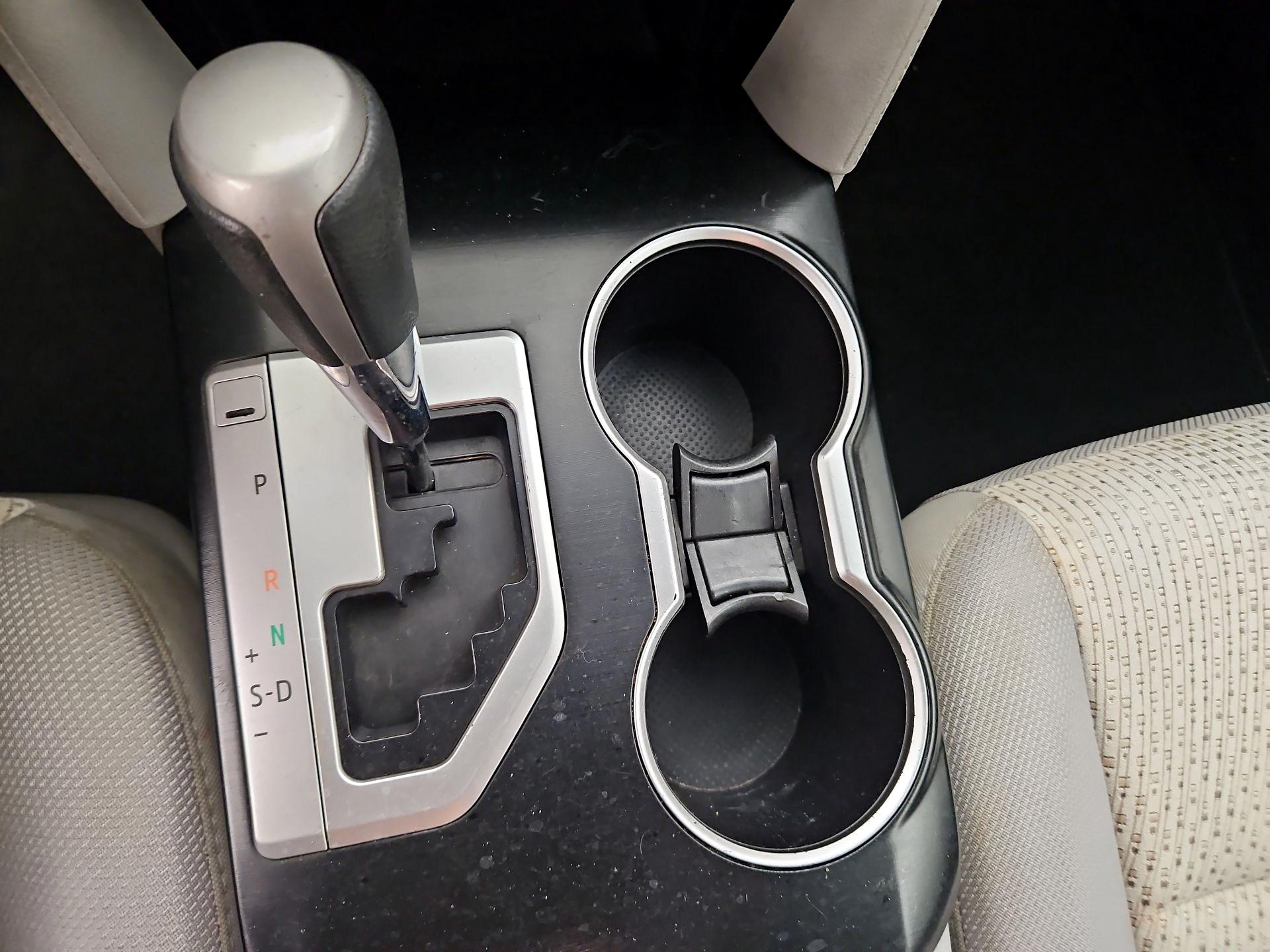 Thumbnail: 2014 Toyota Camry - 17