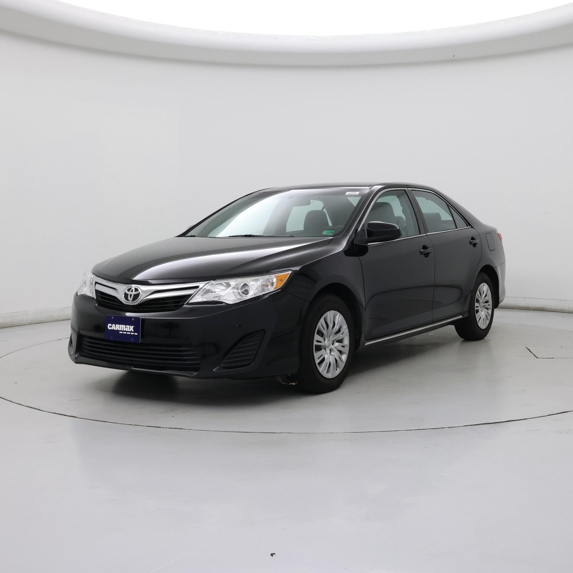 Thumbnail: 2014 Toyota Camry - 4
