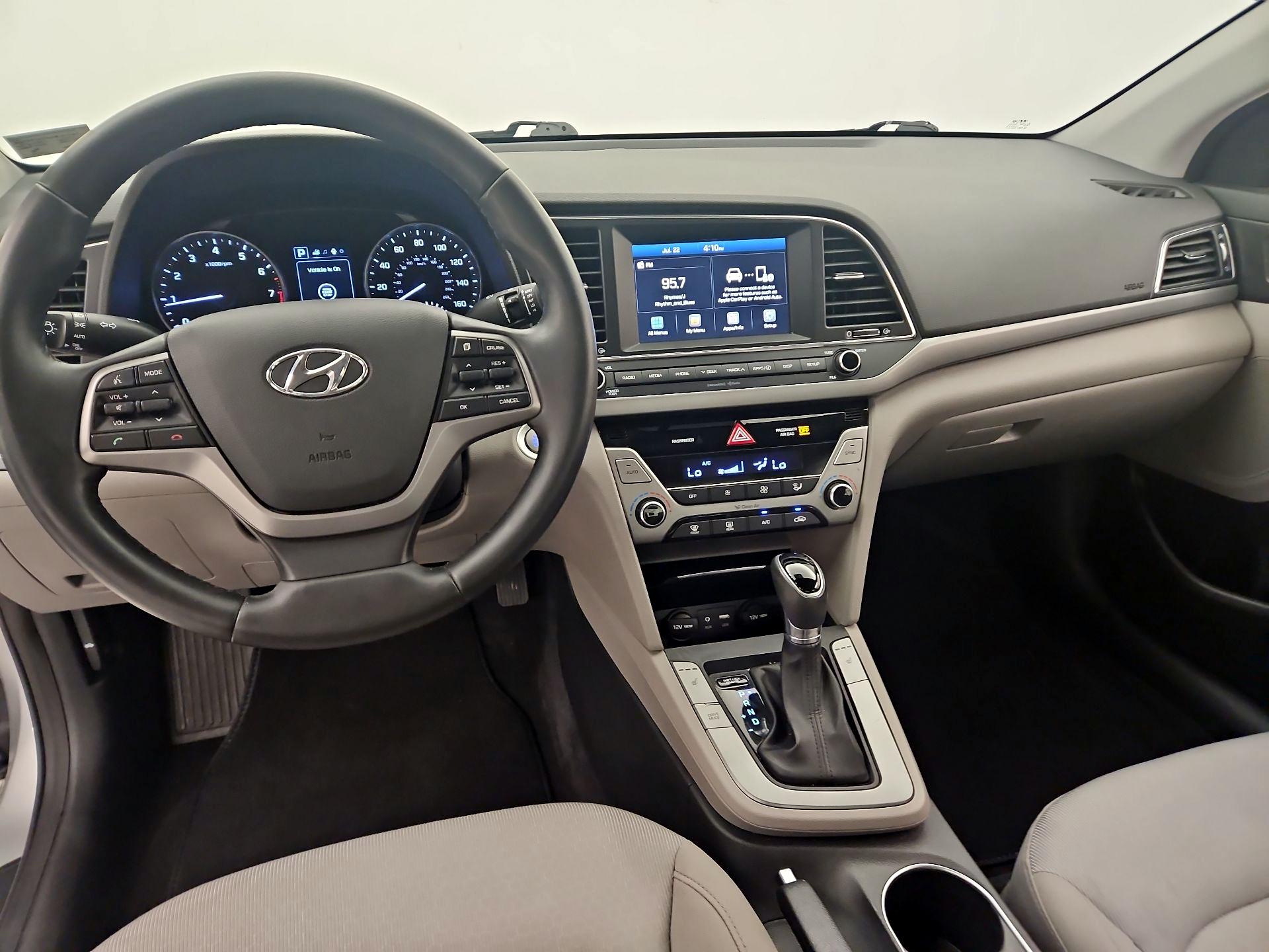 Thumbnail: 2017 Hyundai Elantra - 9