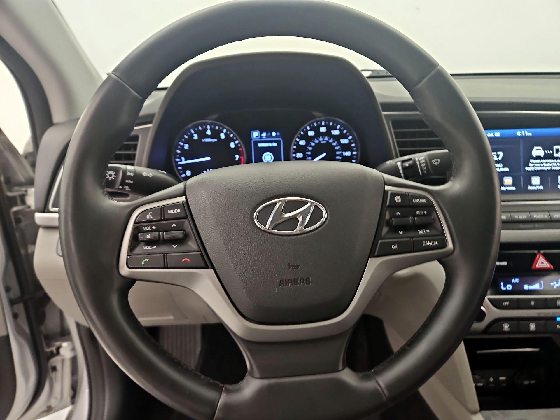 Thumbnail: 2017 Hyundai Elantra - 10